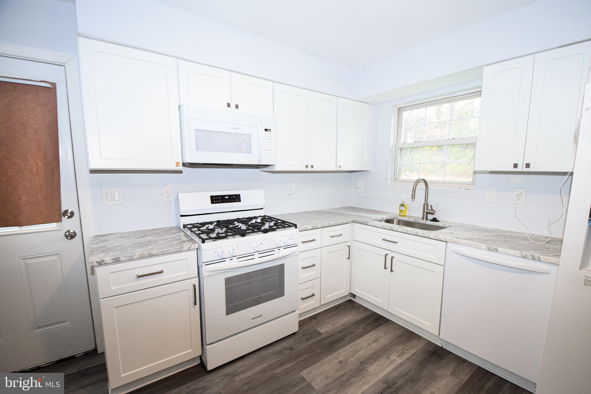 ROSEDALE - Residential