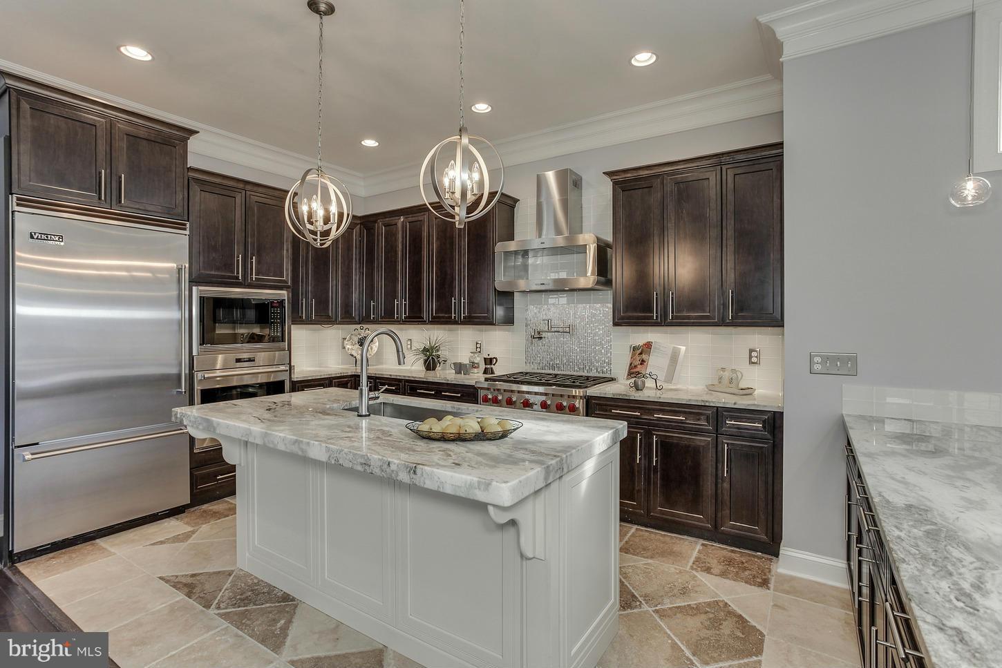 PALISADE GARDENS - Residential