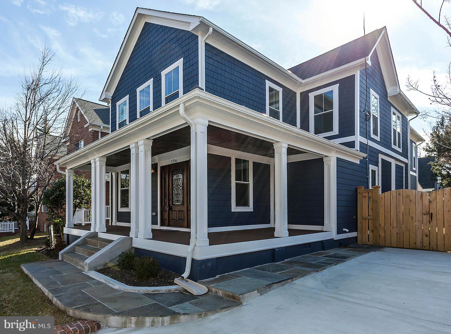 PALISADE GARDENS - Residential