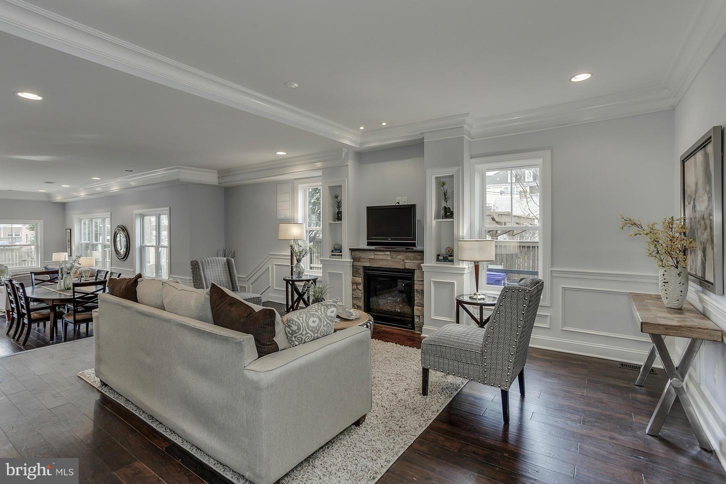 PALISADE GARDENS - Residential