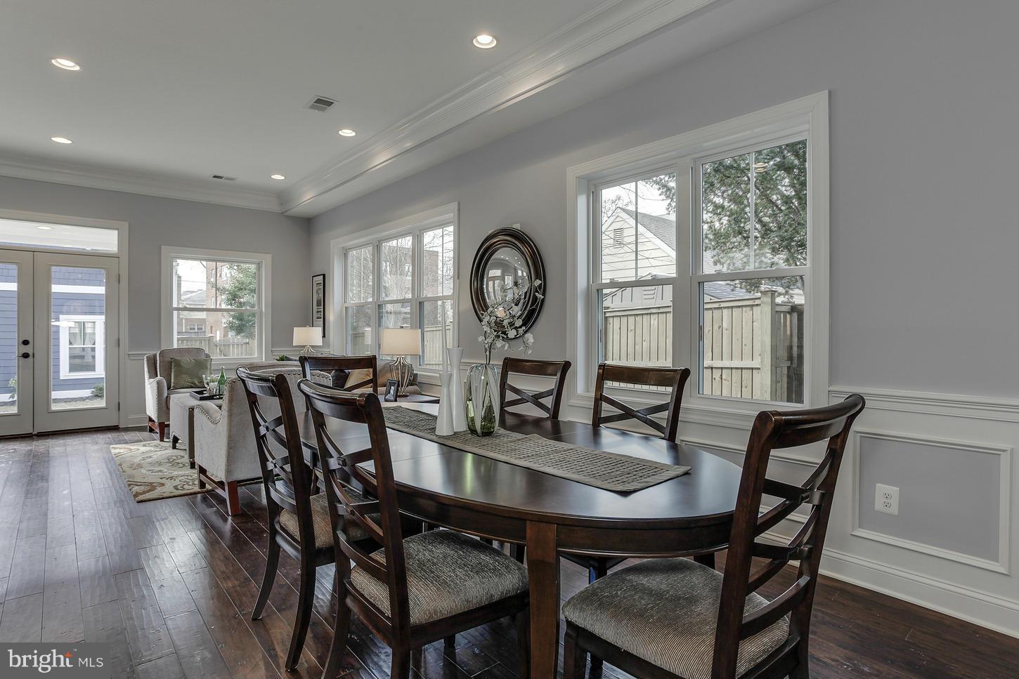 PALISADE GARDENS - Residential