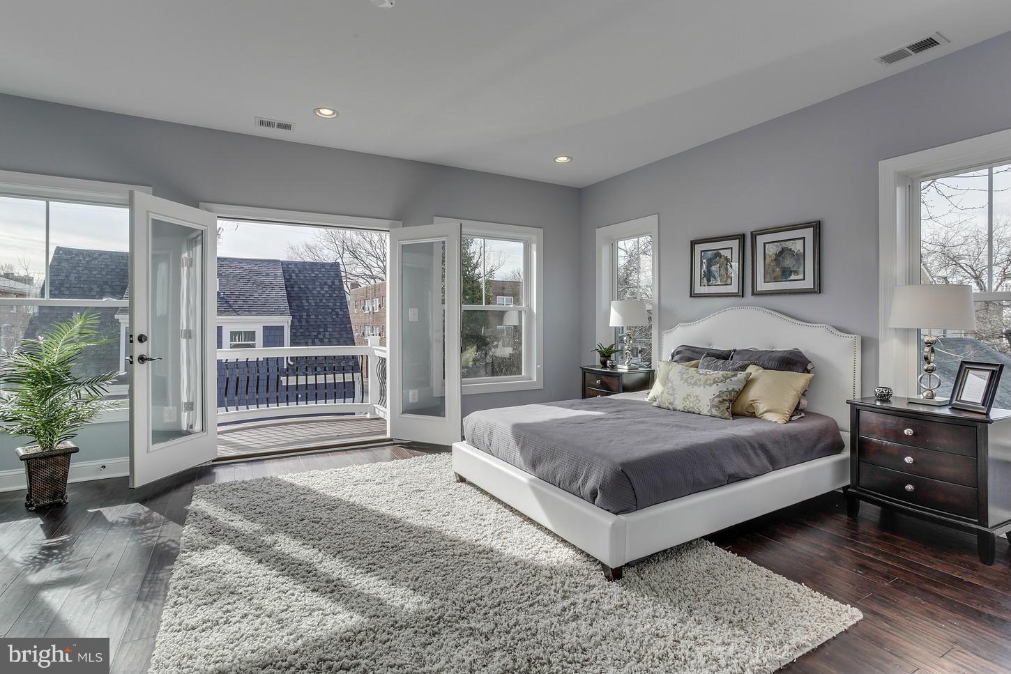 PALISADE GARDENS - Residential