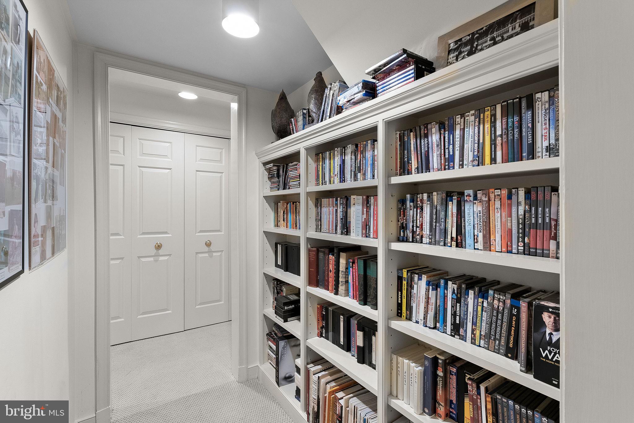 NORTH HILLS - Residential