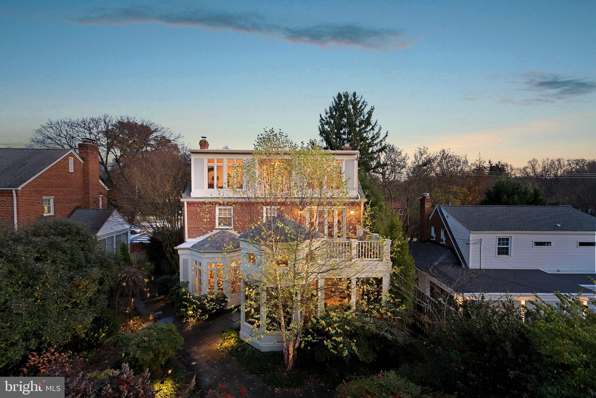 NORTH HILLS - Residential