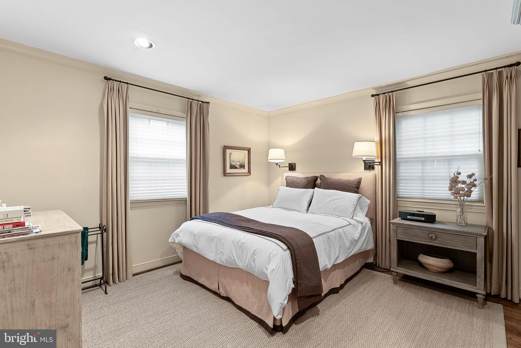 NORTH HILLS - Residential