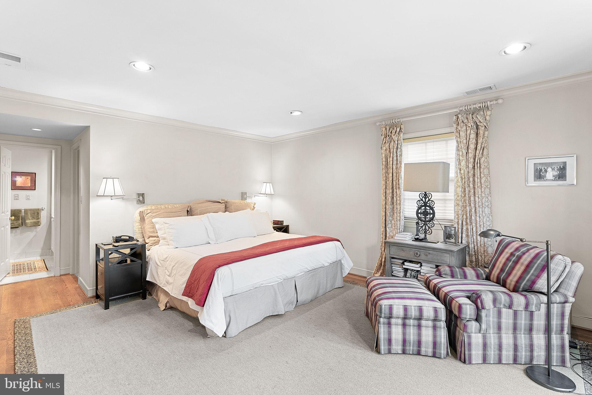 NORTH HILLS - Residential