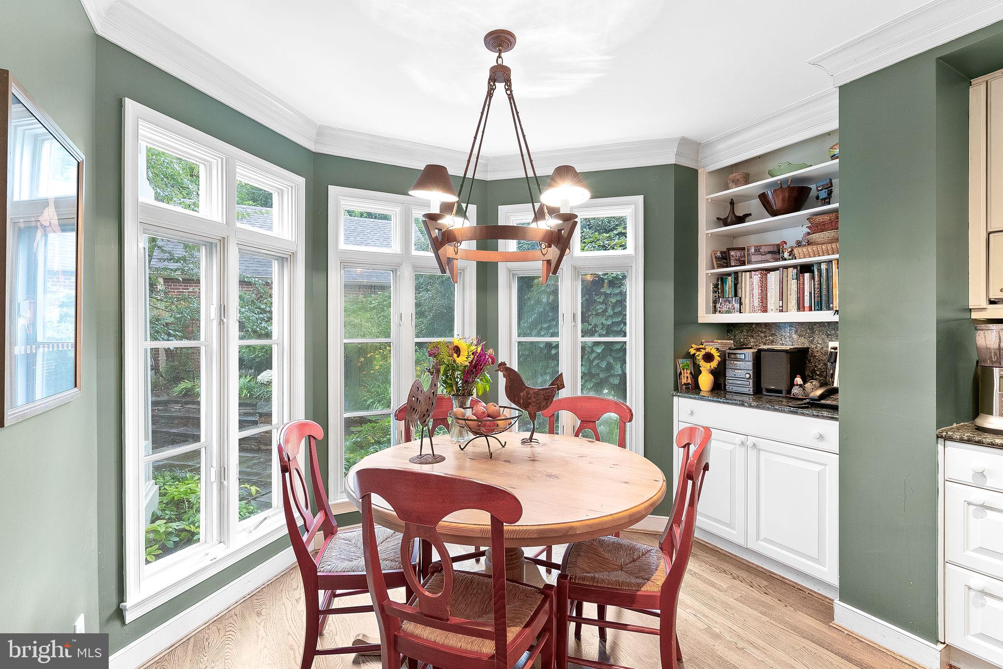 NORTH HILLS - Residential