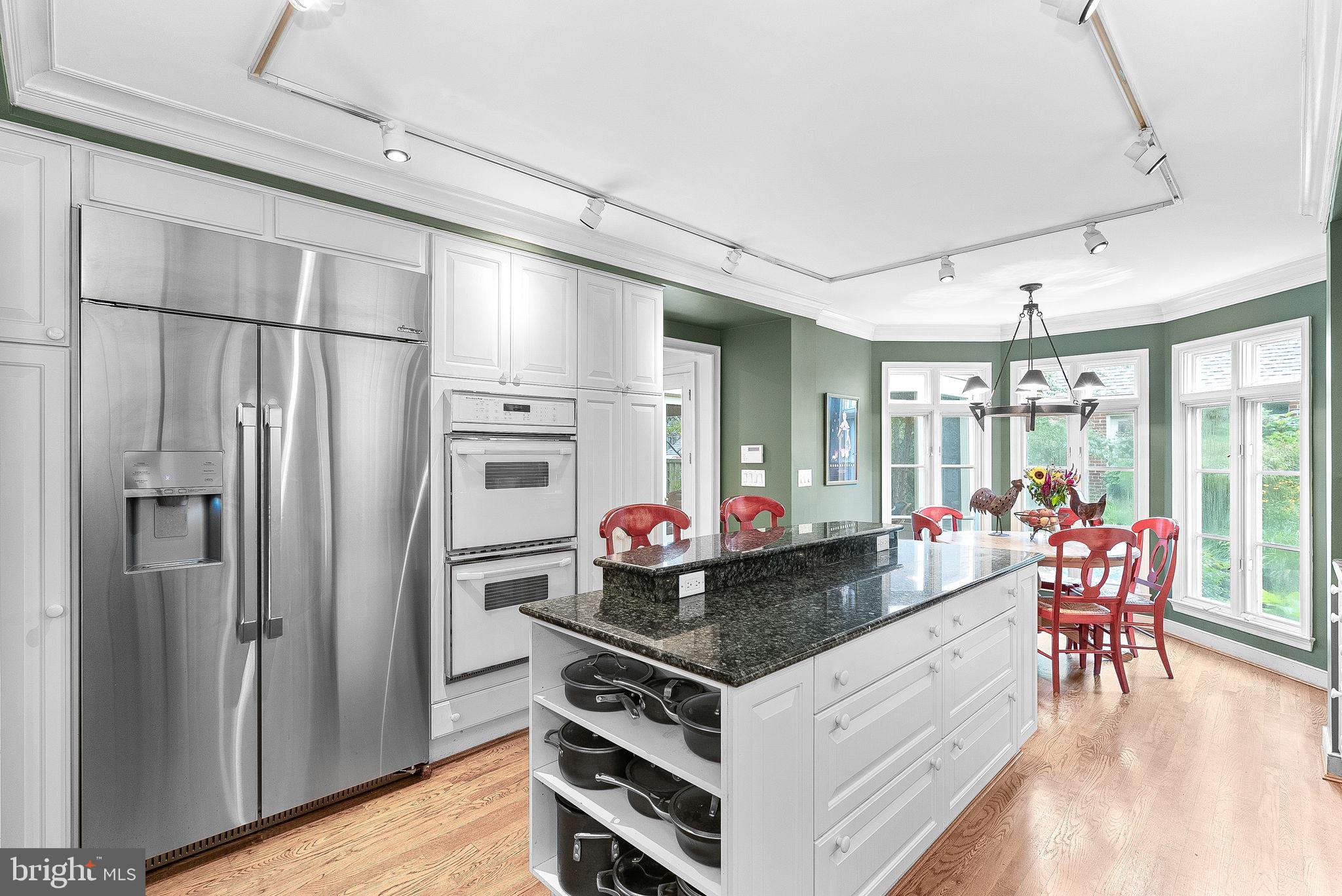 NORTH HILLS - Residential