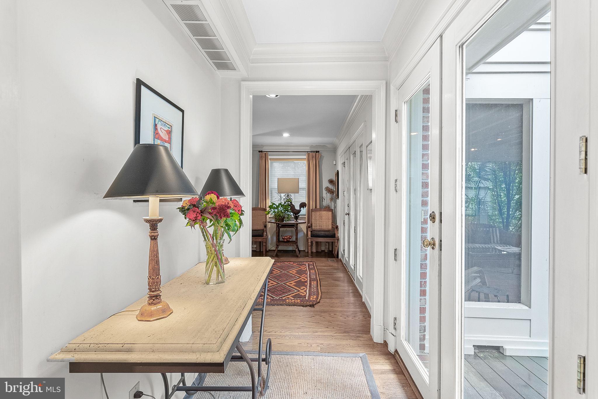 NORTH HILLS - Residential