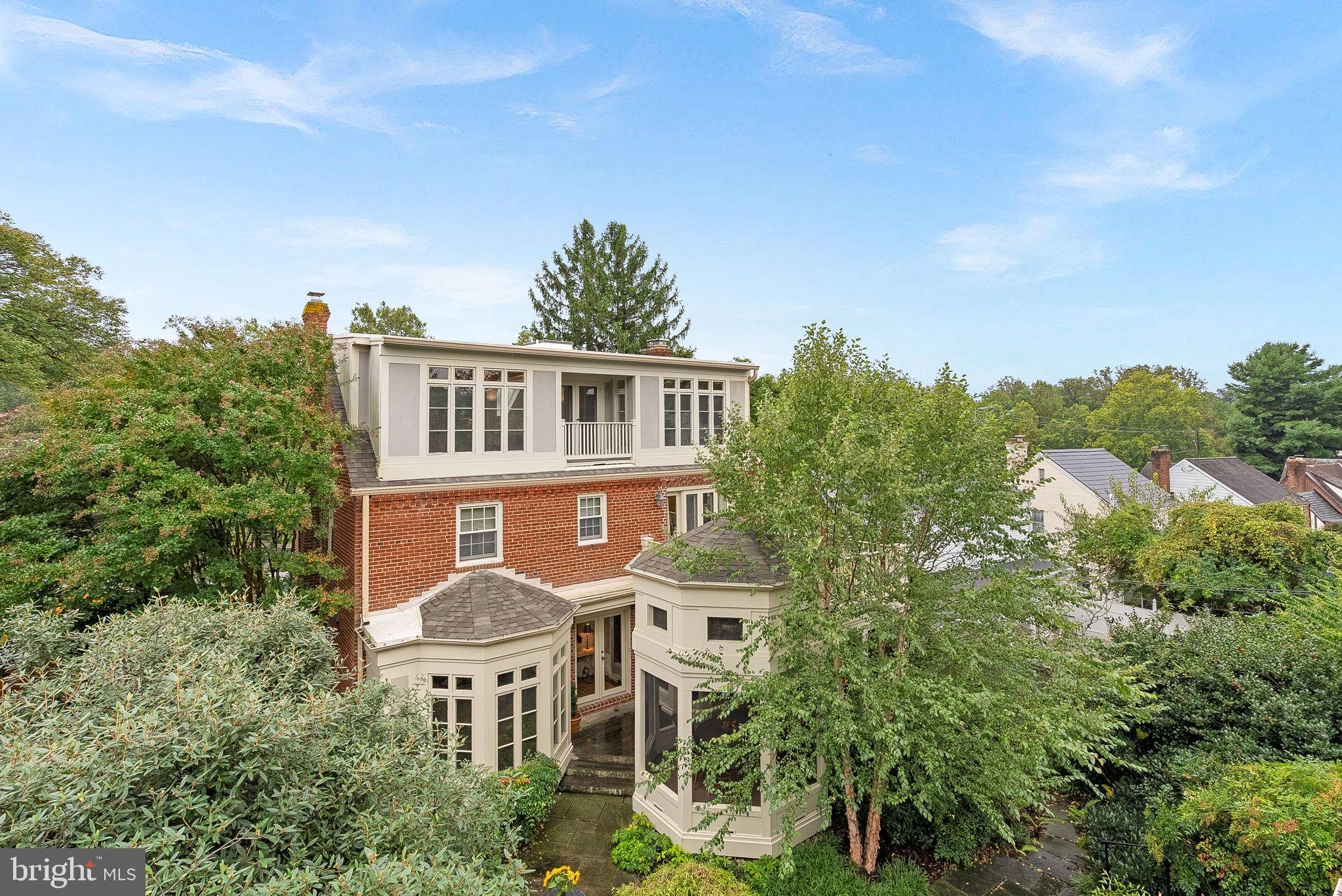 NORTH HILLS - Residential