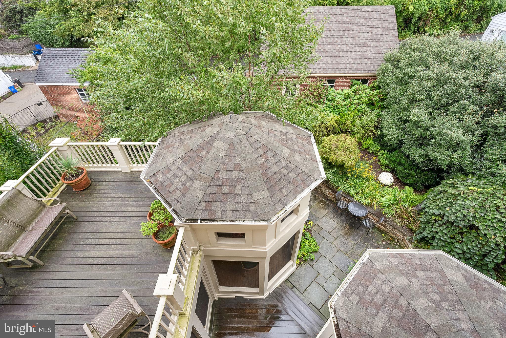 NORTH HILLS - Residential