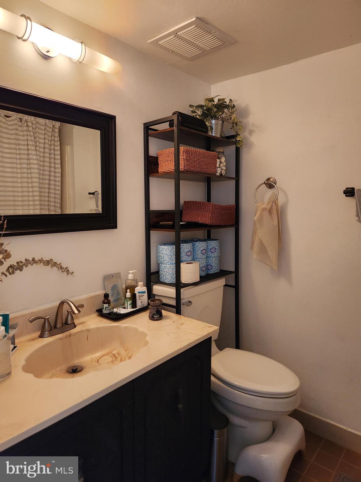 WASHINGTON SQ WEST - Residential Lease