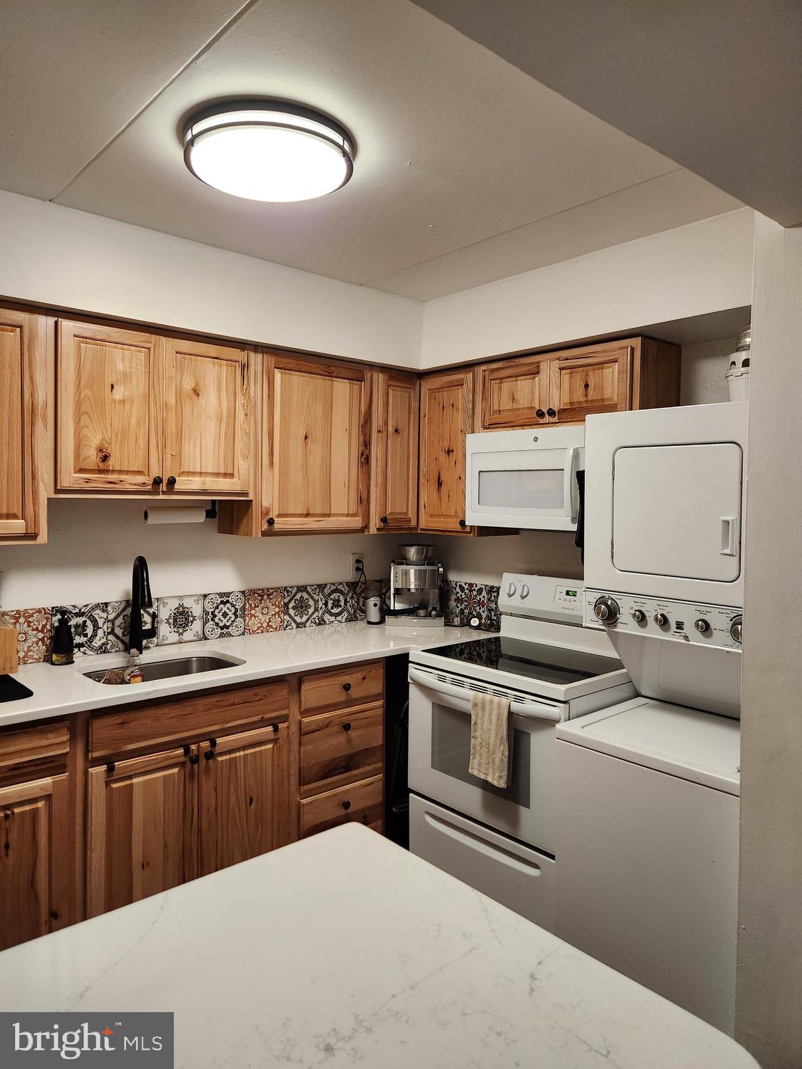 WASHINGTON SQ WEST - Residential Lease