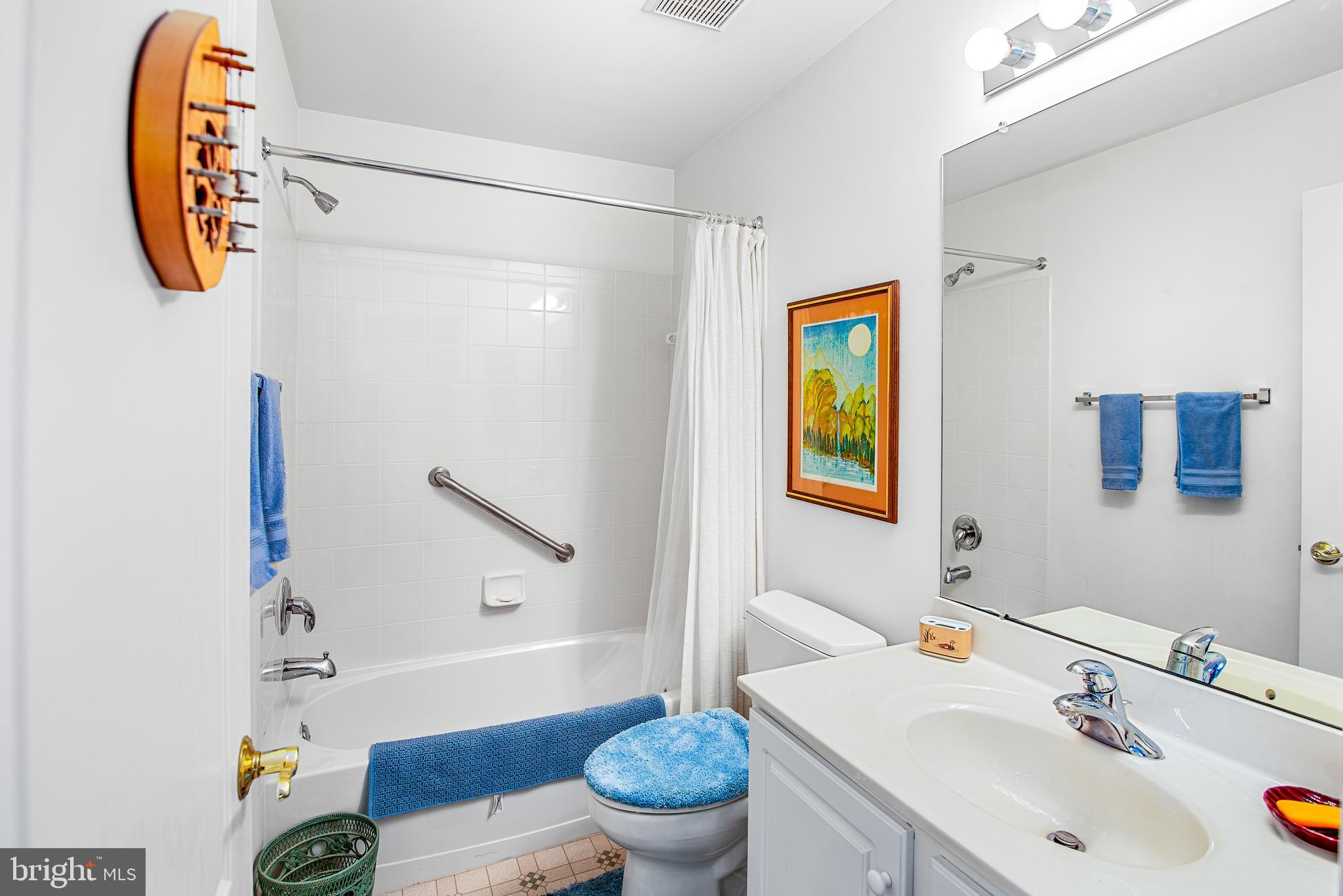 EASTON CLUB EAST - Residential