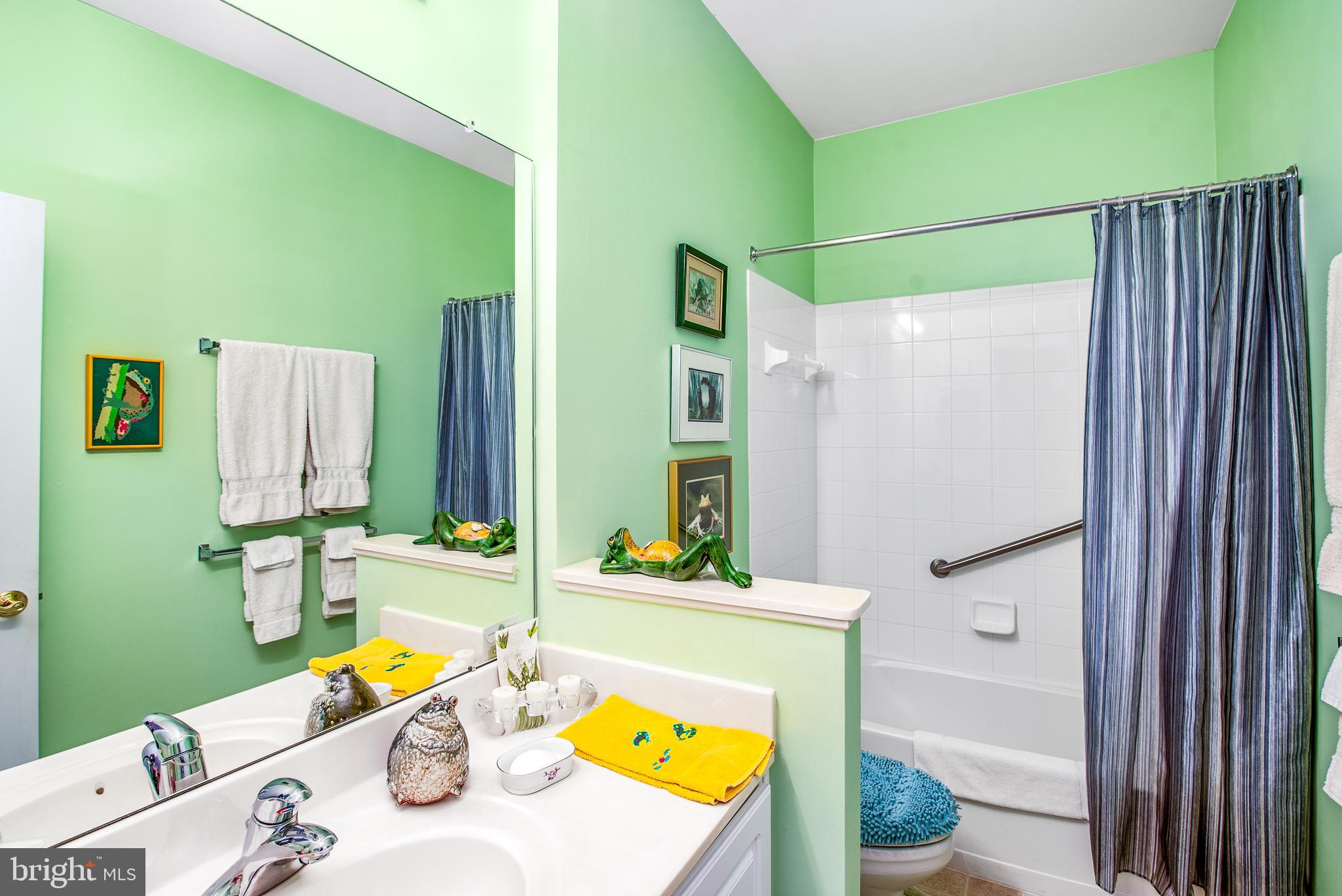 EASTON CLUB EAST - Residential