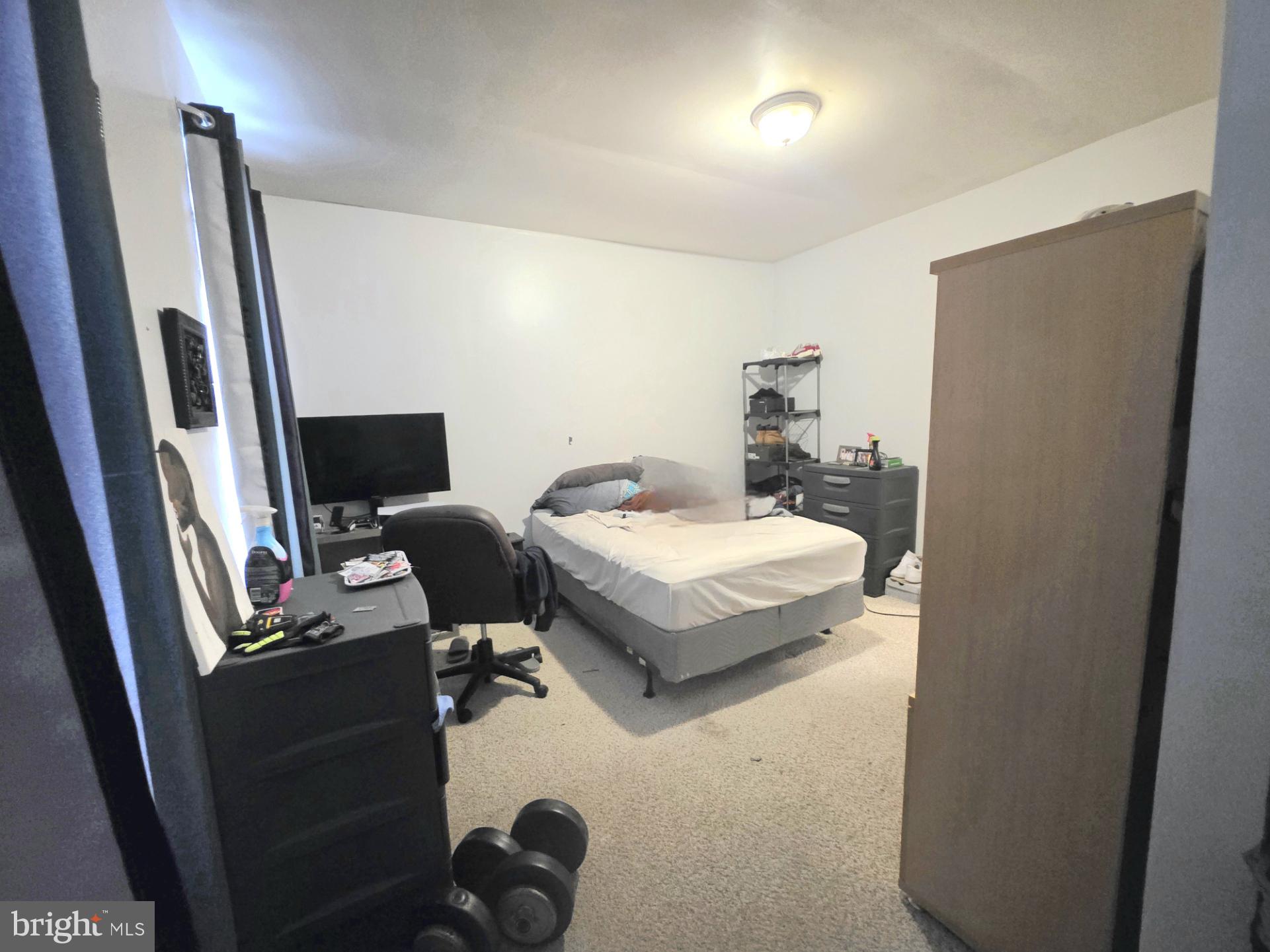 BIDDLE STREET - Residential