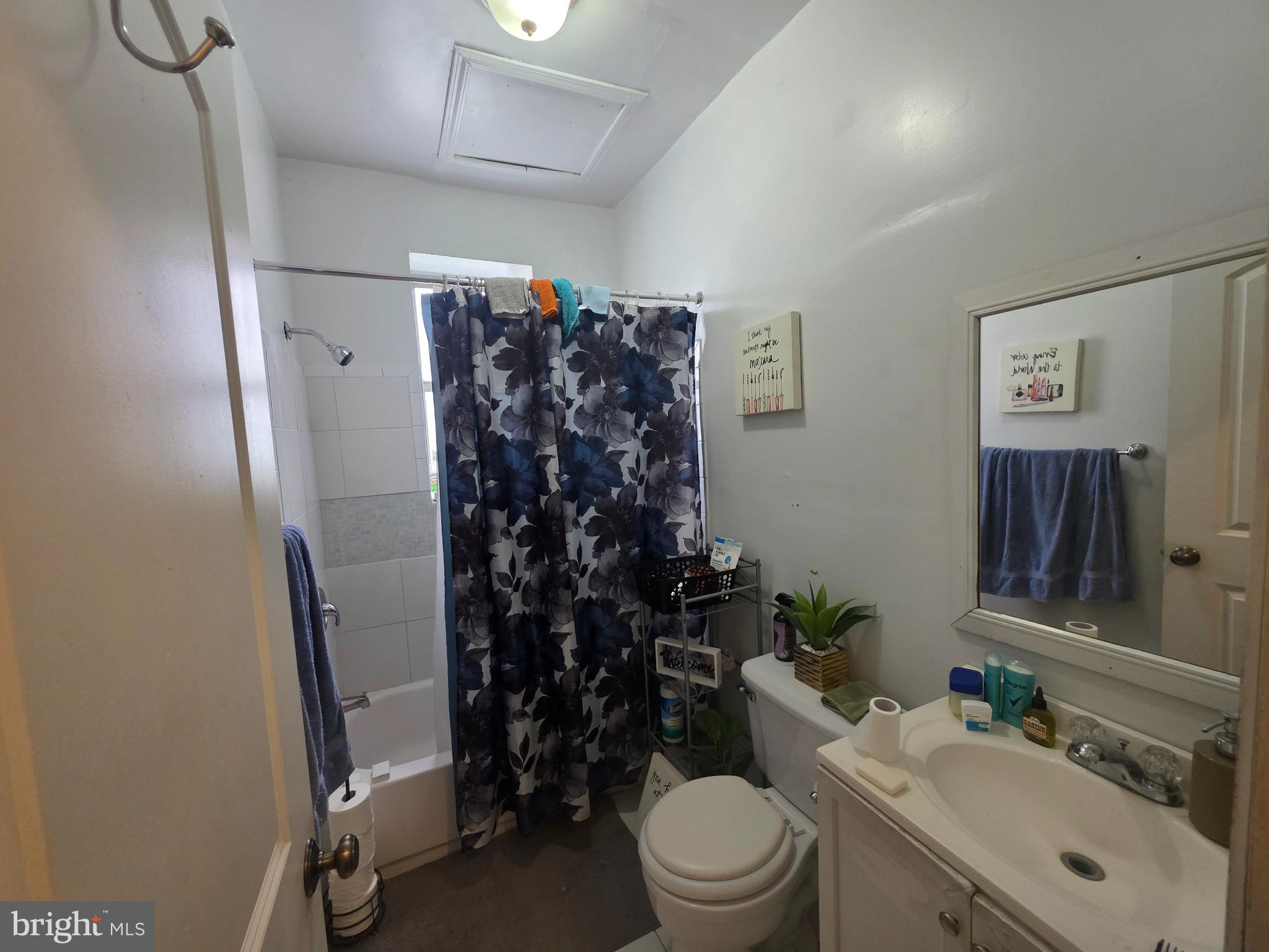 BIDDLE STREET - Residential