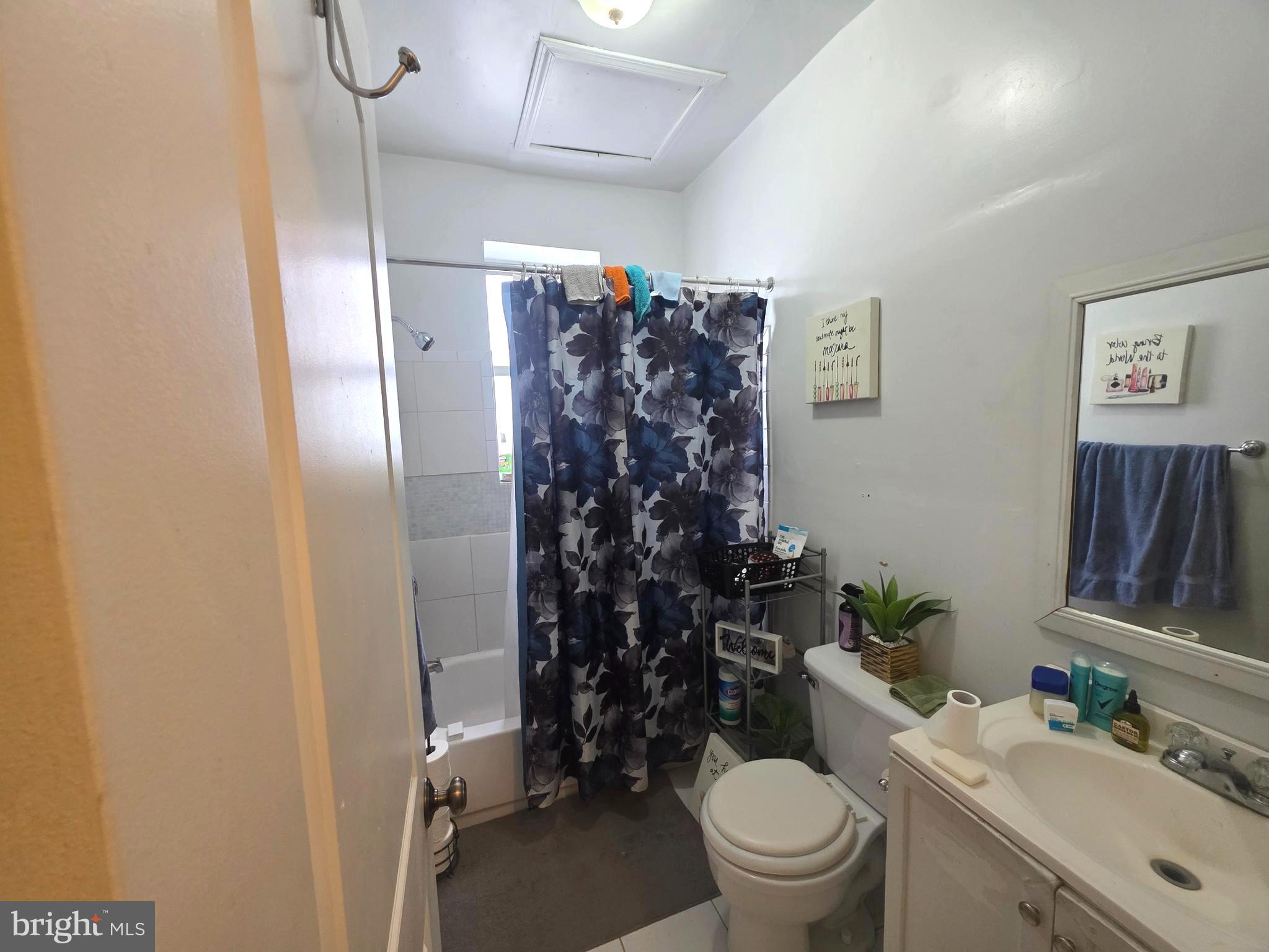 BIDDLE STREET - Residential