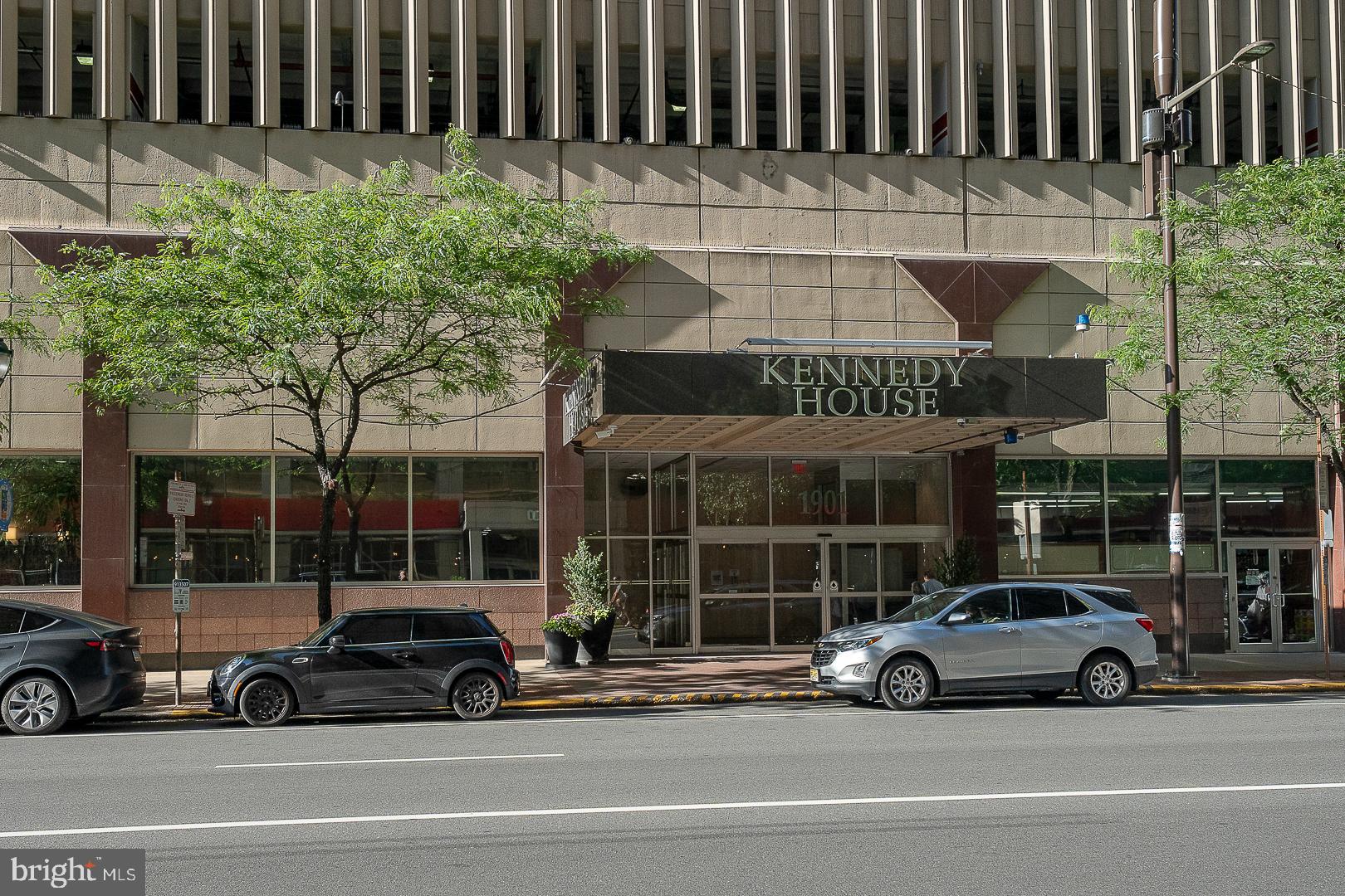 RITTENHOUSE SQUARE - Residential