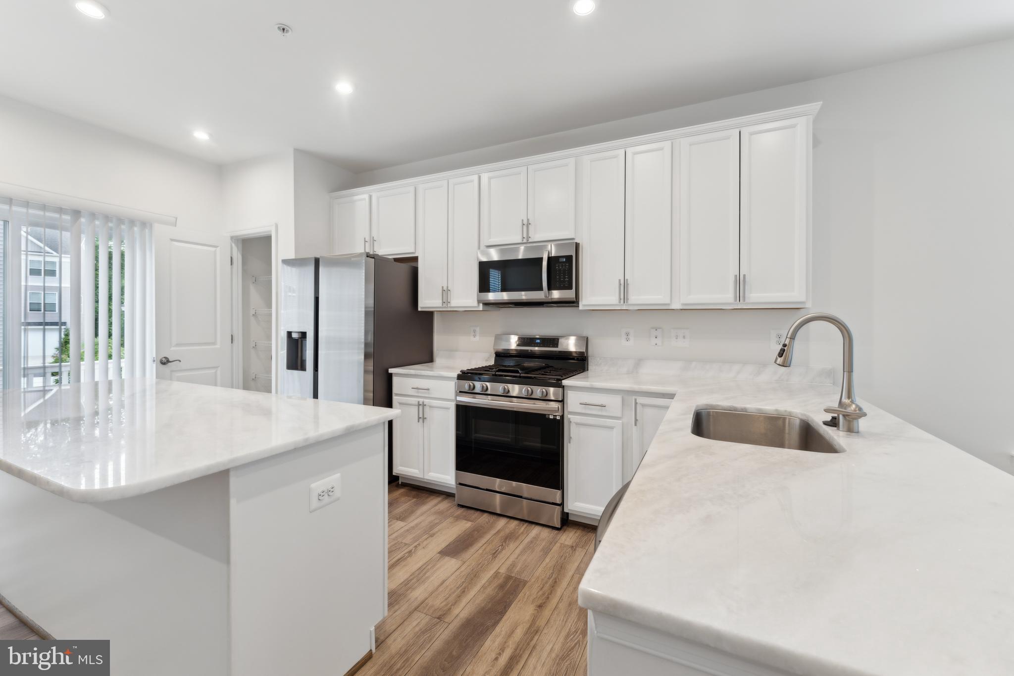 PARKE WEST - Residential