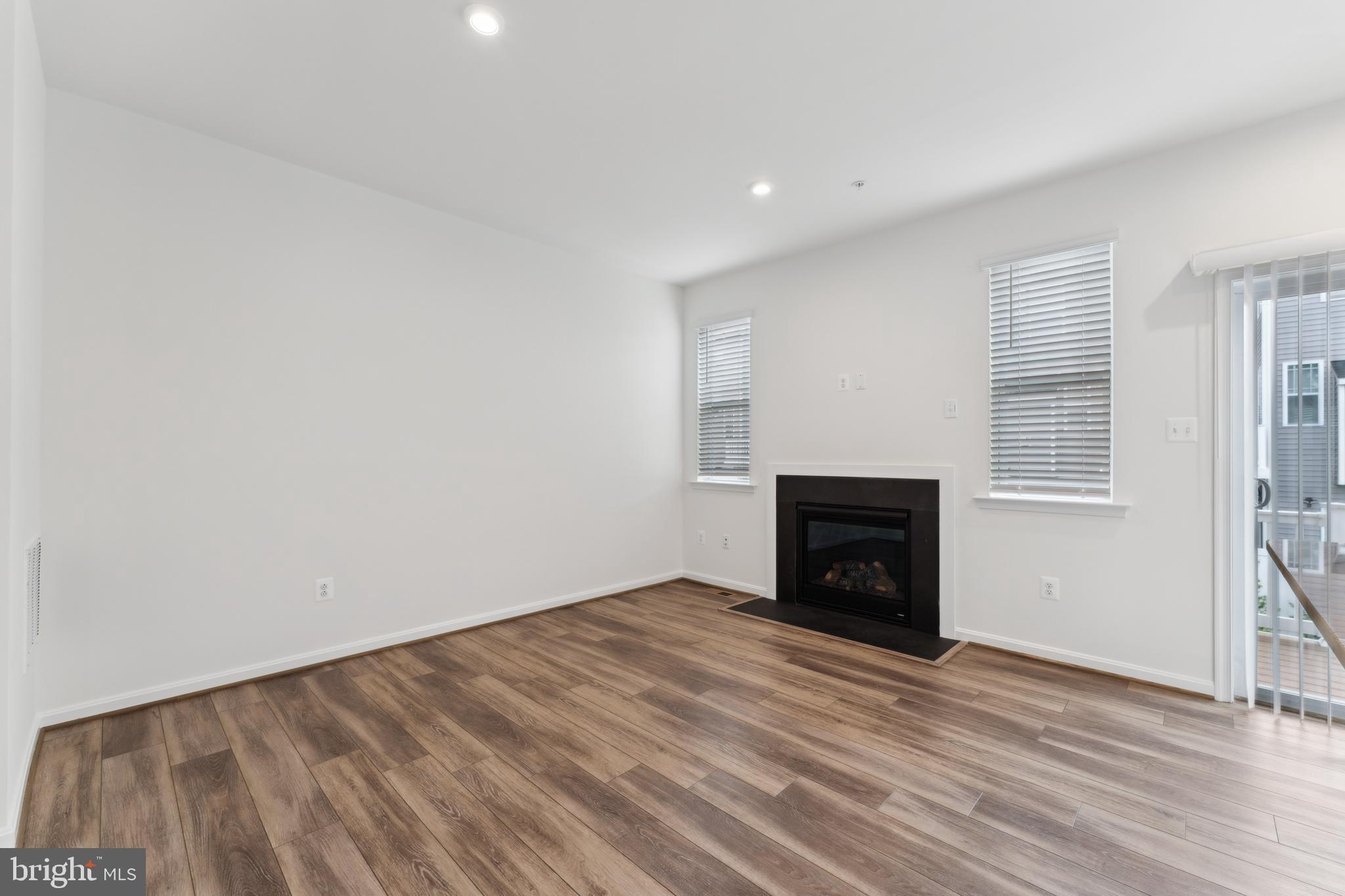 227 JENKINS WAY