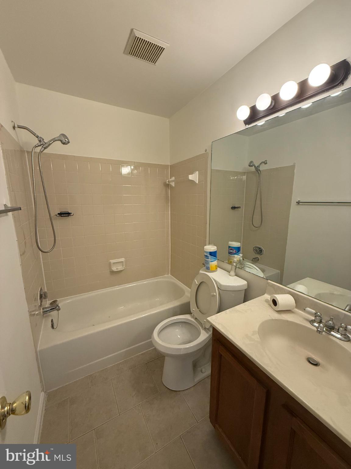 WATERS HOUSE - Residential Lease