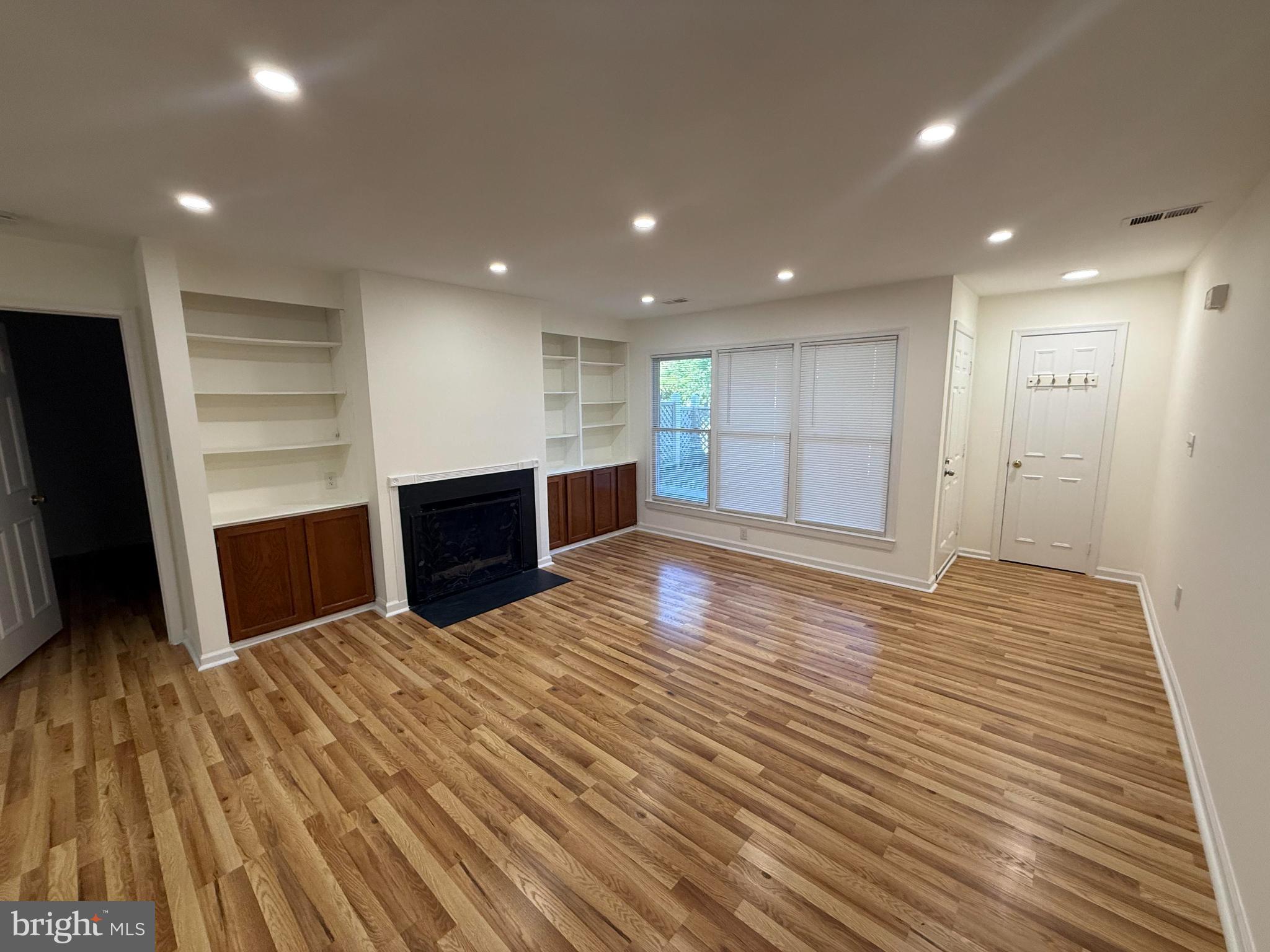 WATERS HOUSE - Residential Lease