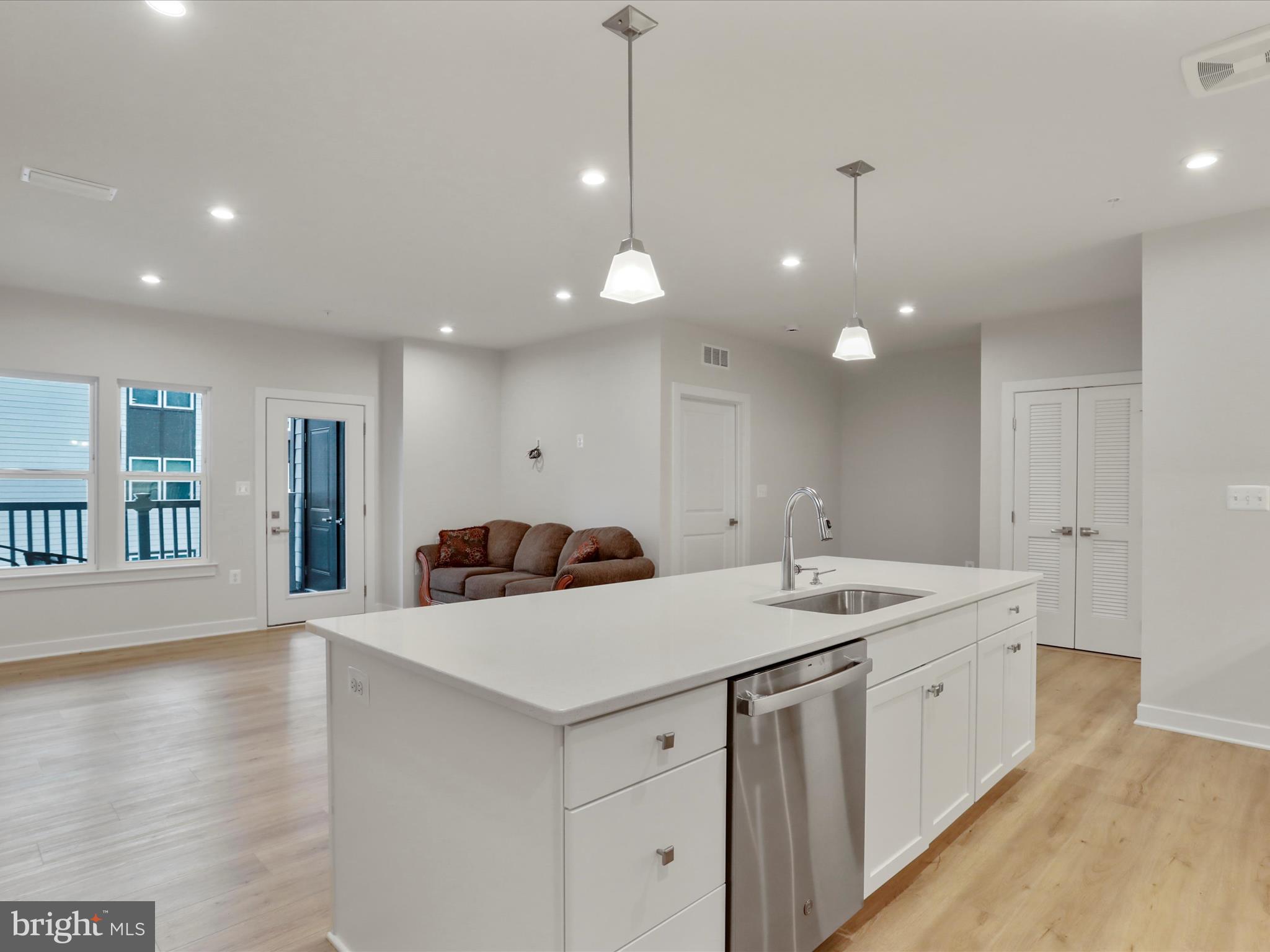 WINCHESTER - Residential