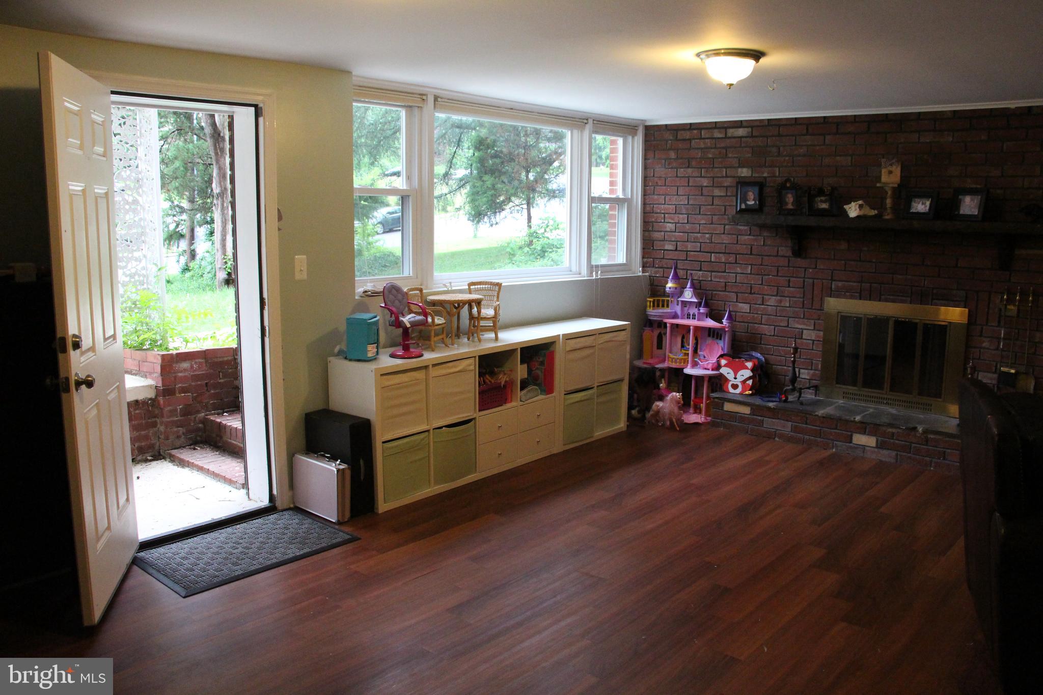 BROOKLAND ESTATES - Residential