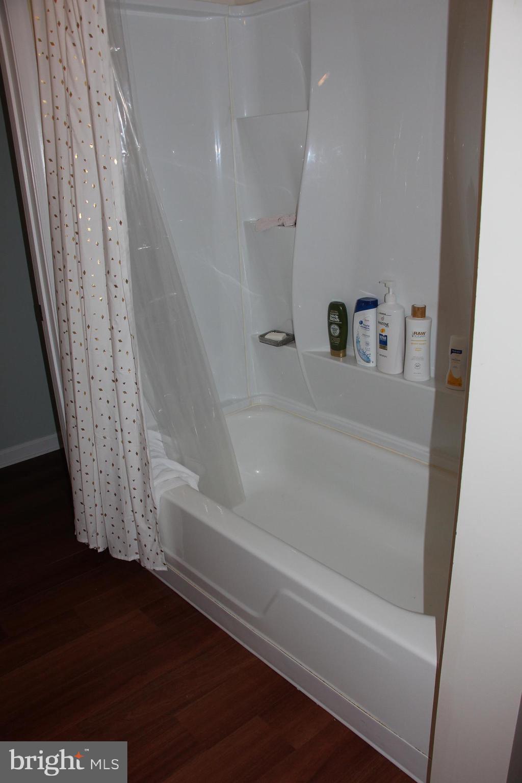 BROOKLAND ESTATES - Residential