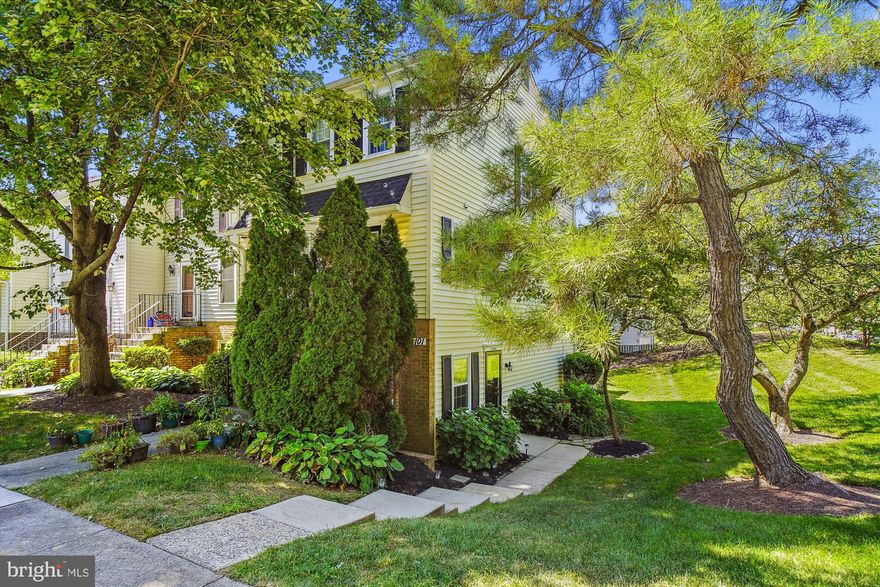 Best Kept Secret in Gaithersburg!!! Convenience, Location and Affordability all wrapped up in one great opportunity!!! Walk to Down Town Crown, Rio, Giant Food, Starbucks, Montgomery Cty Liquor and Much more!!! LOW condo fee, assigned parking right in front of unit AND LOTS of overflow Visitor ParkingPhotos and floor plan available in the listing... Say it ALL!!!