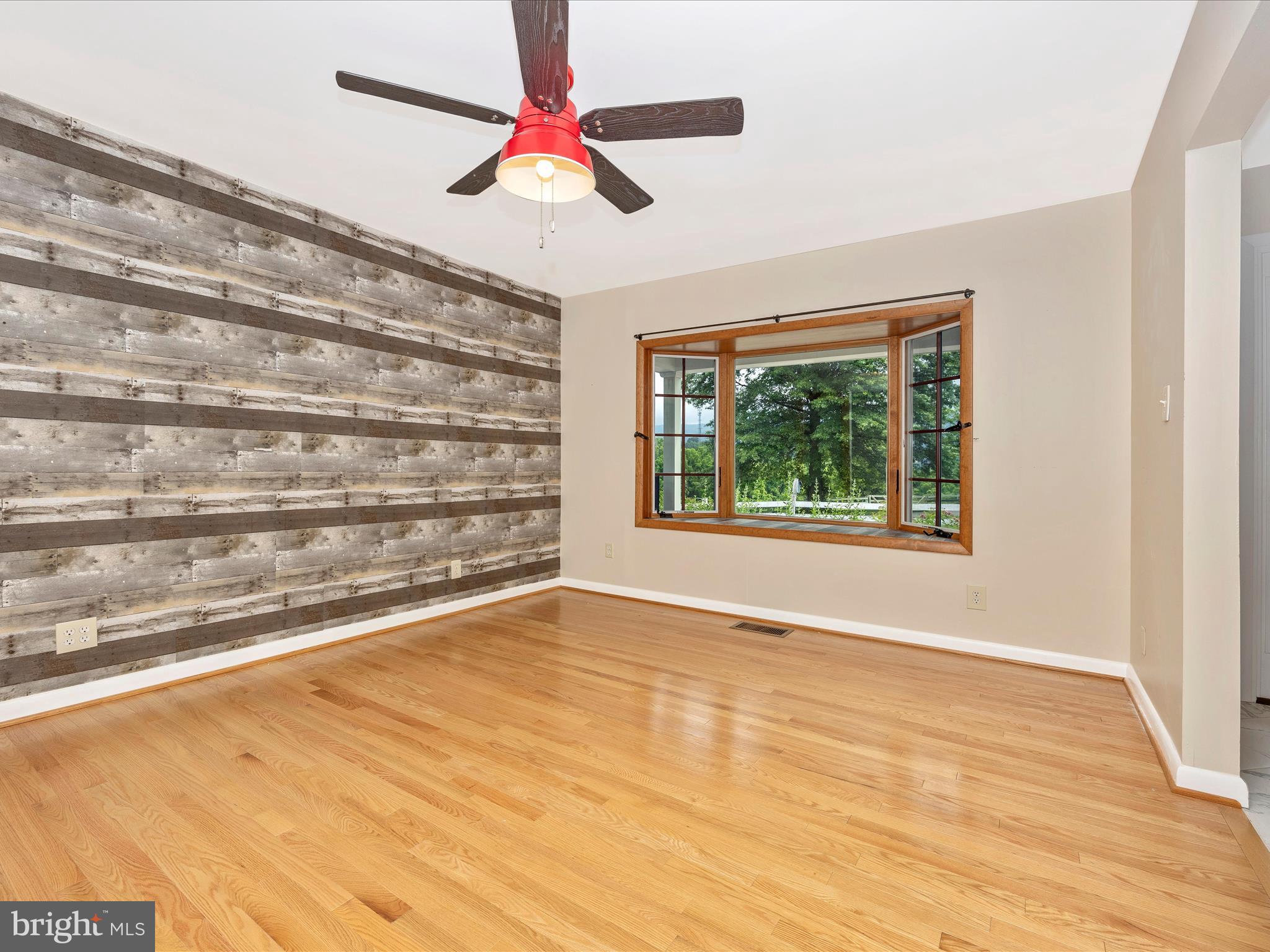 MYERSVILLE - Residential