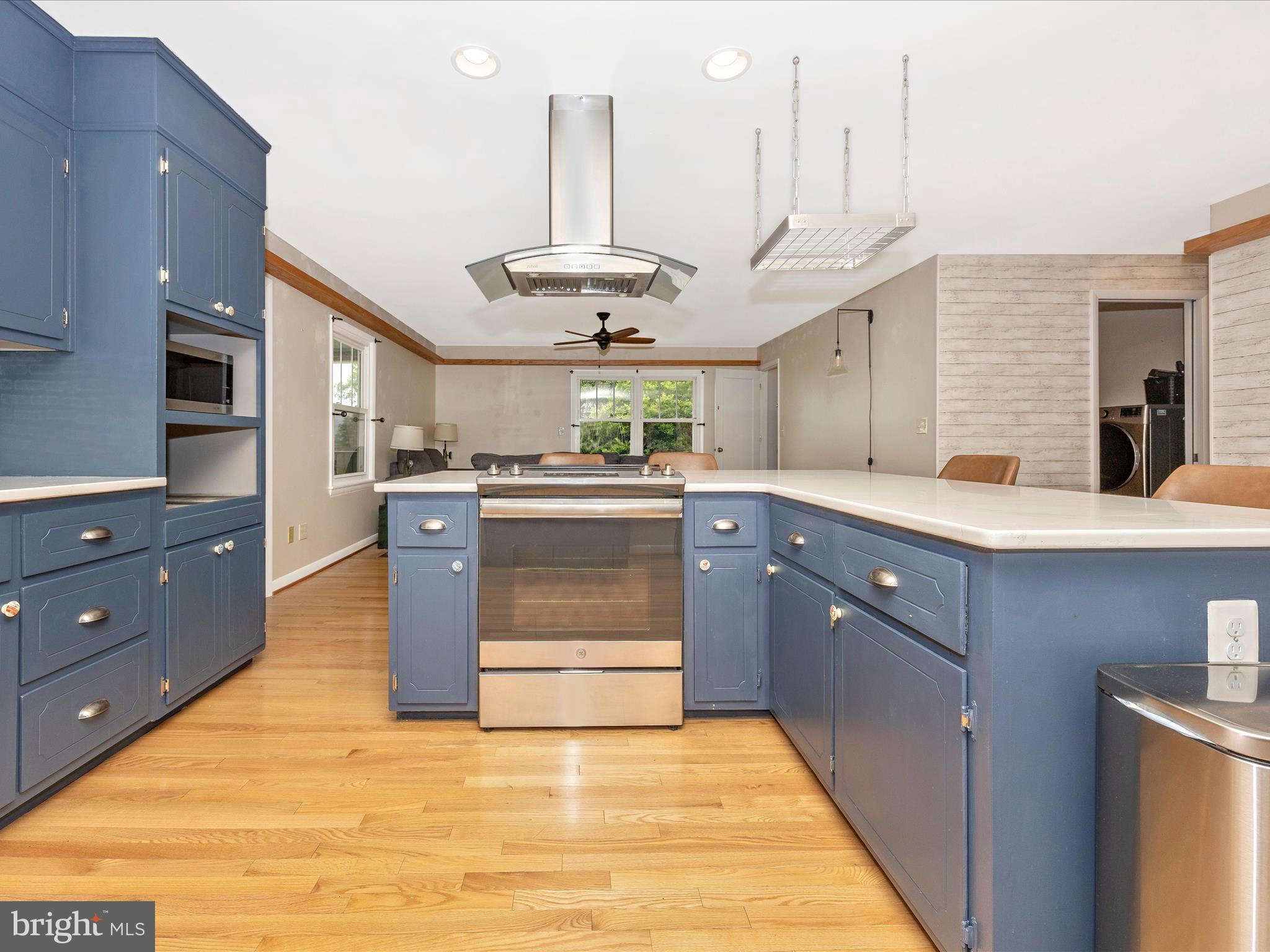 MYERSVILLE - Residential