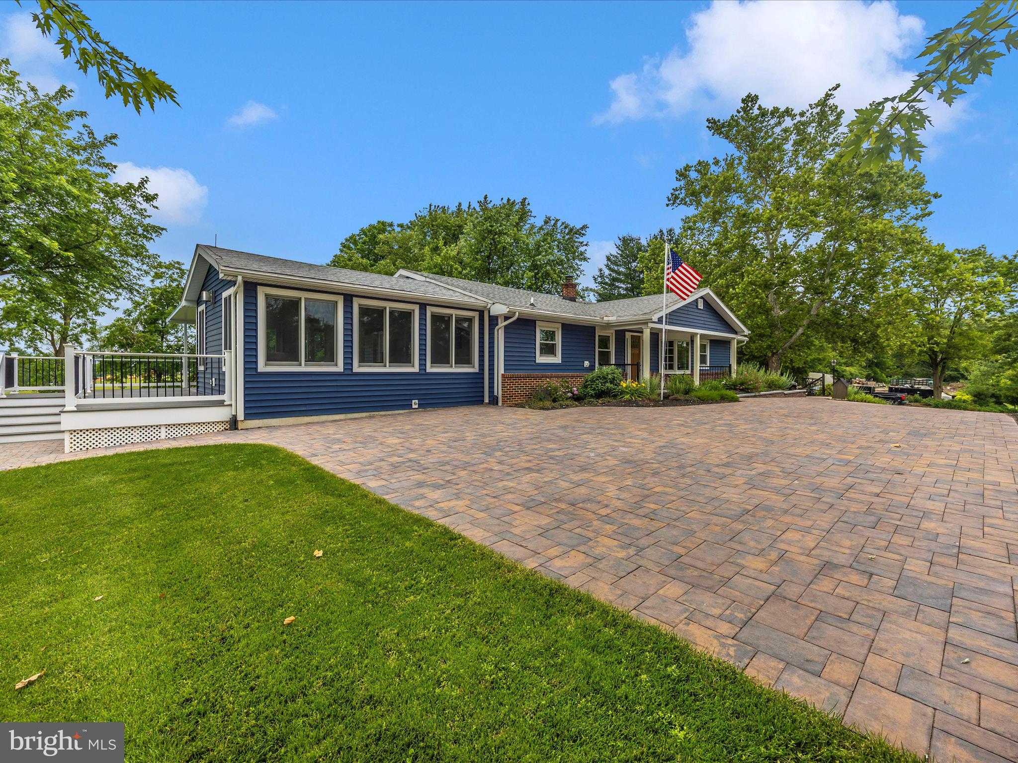 MYERSVILLE - Residential