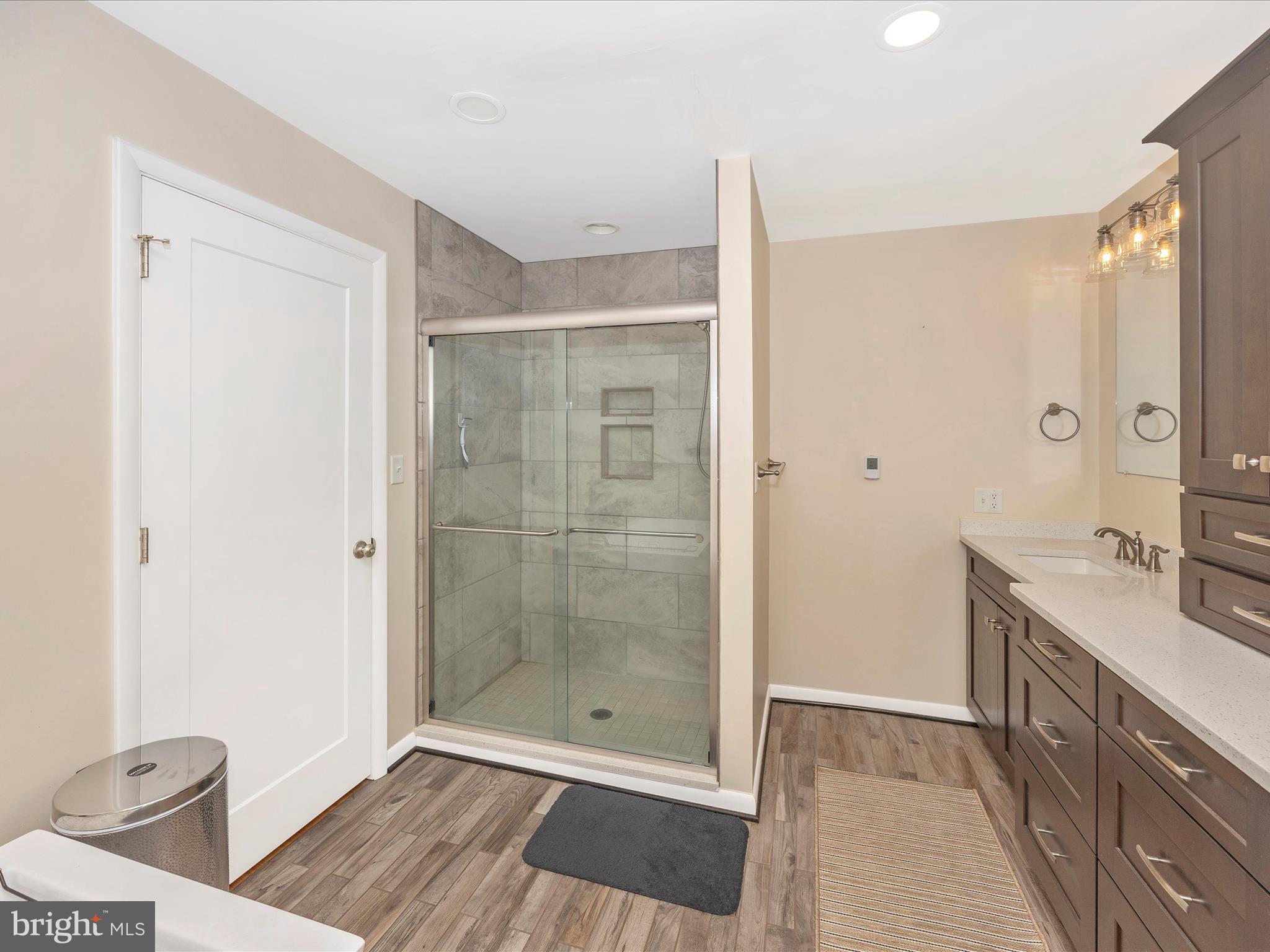 MYERSVILLE - Residential