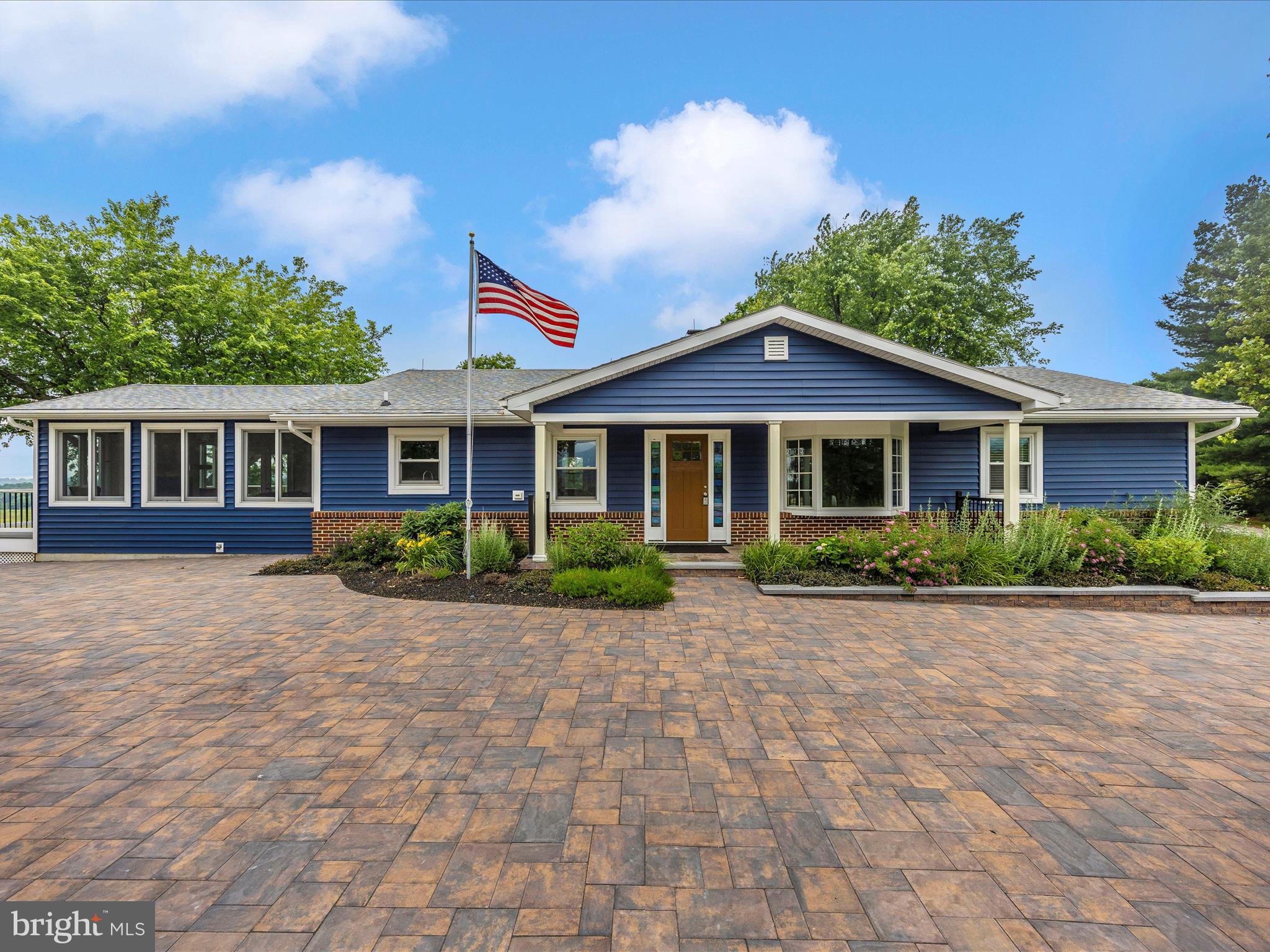 MYERSVILLE - Residential