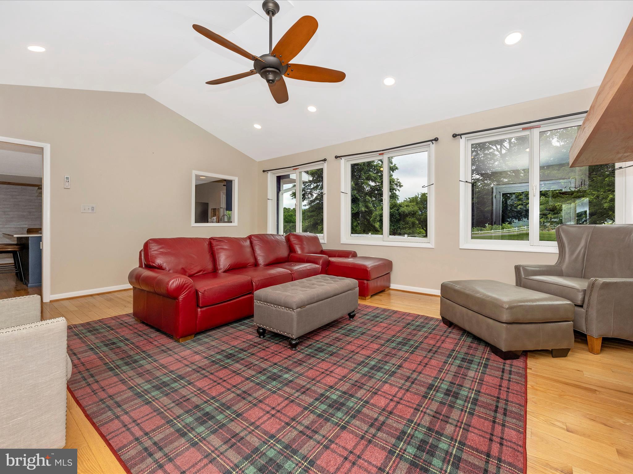 MYERSVILLE - Residential