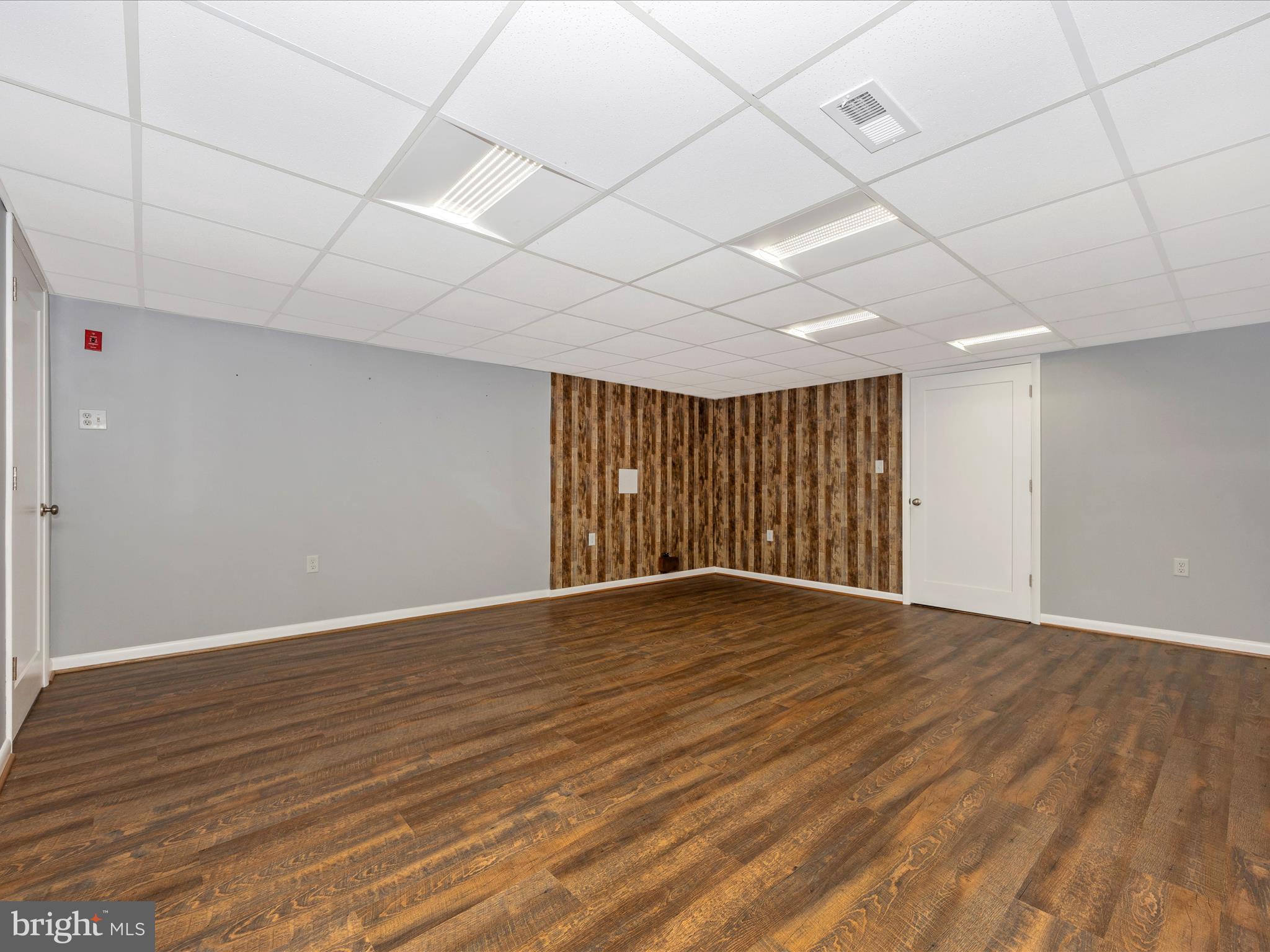 MYERSVILLE - Residential