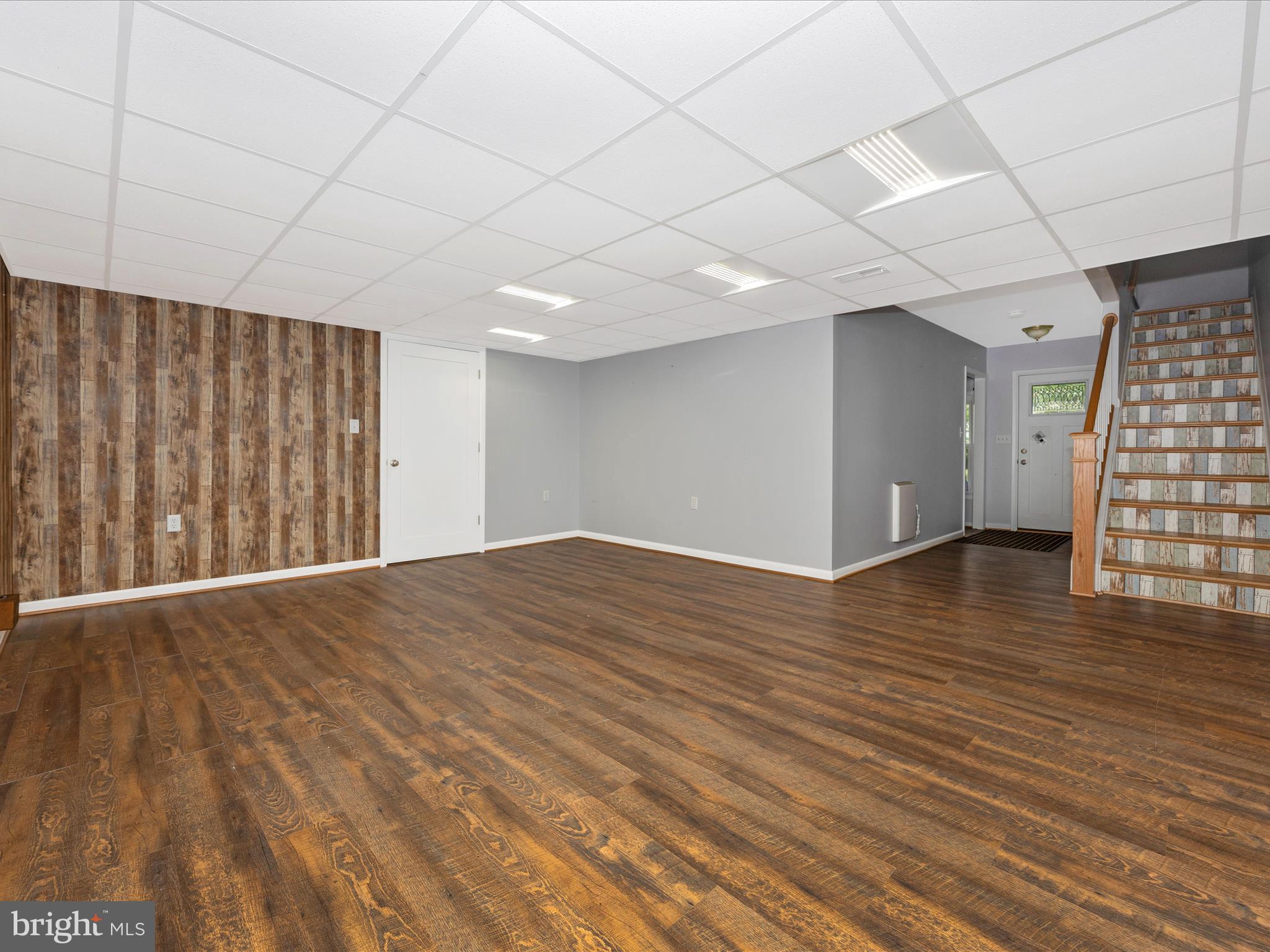 MYERSVILLE - Residential