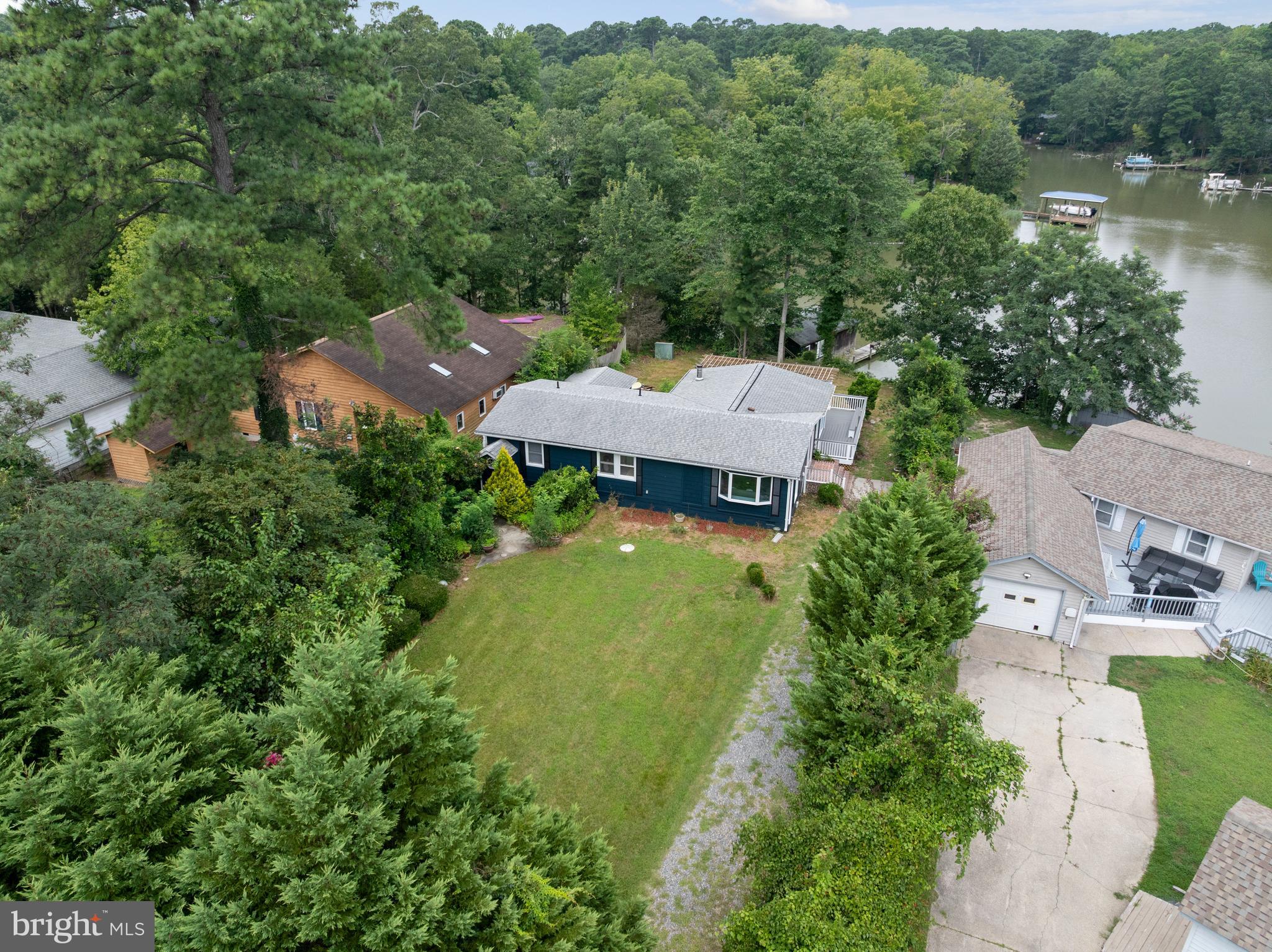 GLEBE HARBOR - Residential