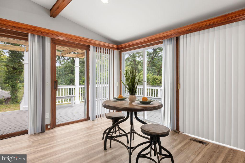 GLEBE HARBOR - Residential