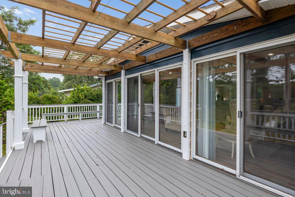 GLEBE HARBOR - Residential