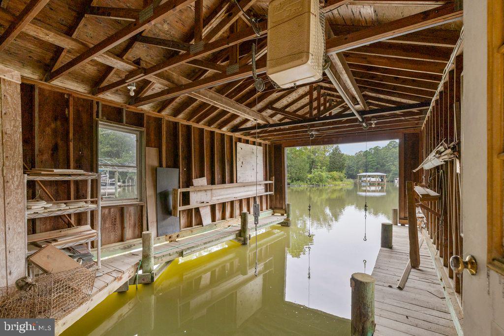 GLEBE HARBOR - Residential