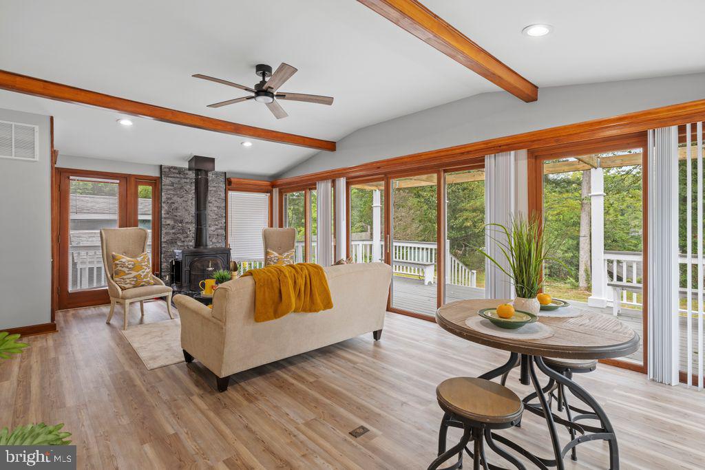 GLEBE HARBOR - Residential