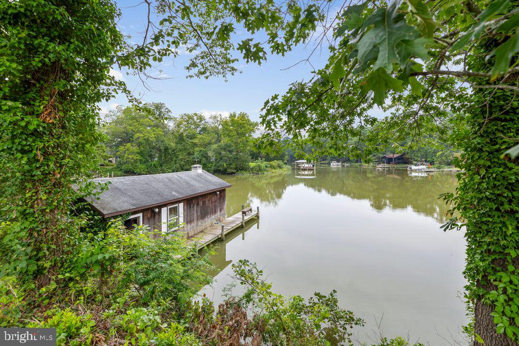GLEBE HARBOR - Residential