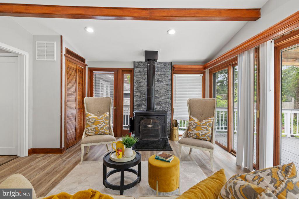 GLEBE HARBOR - Residential