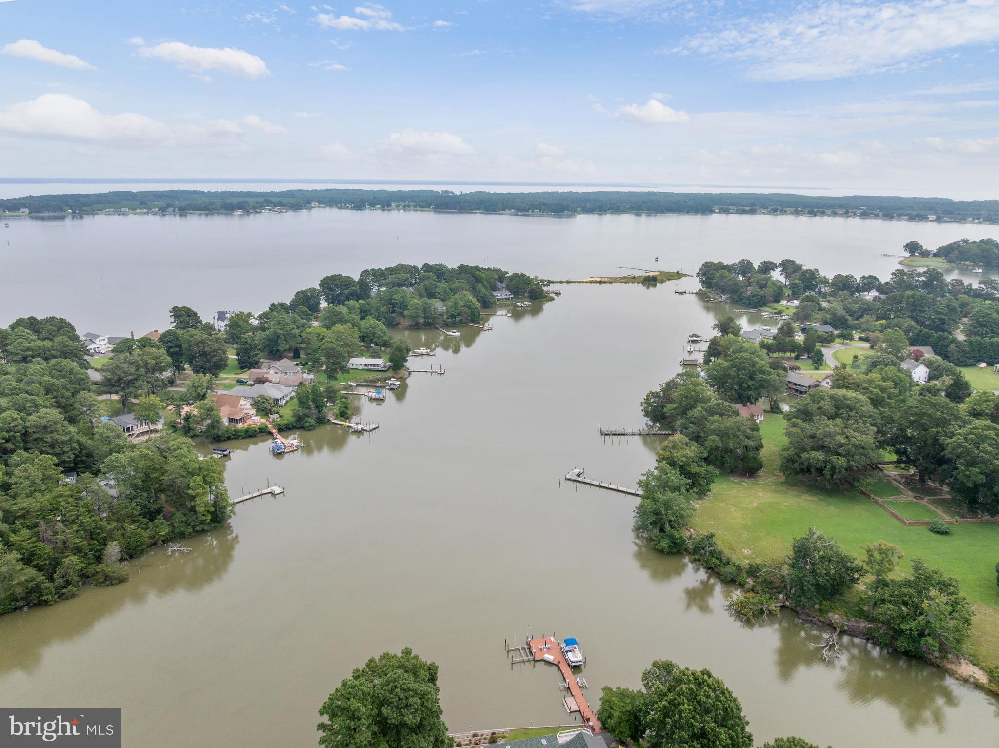GLEBE HARBOR - Residential