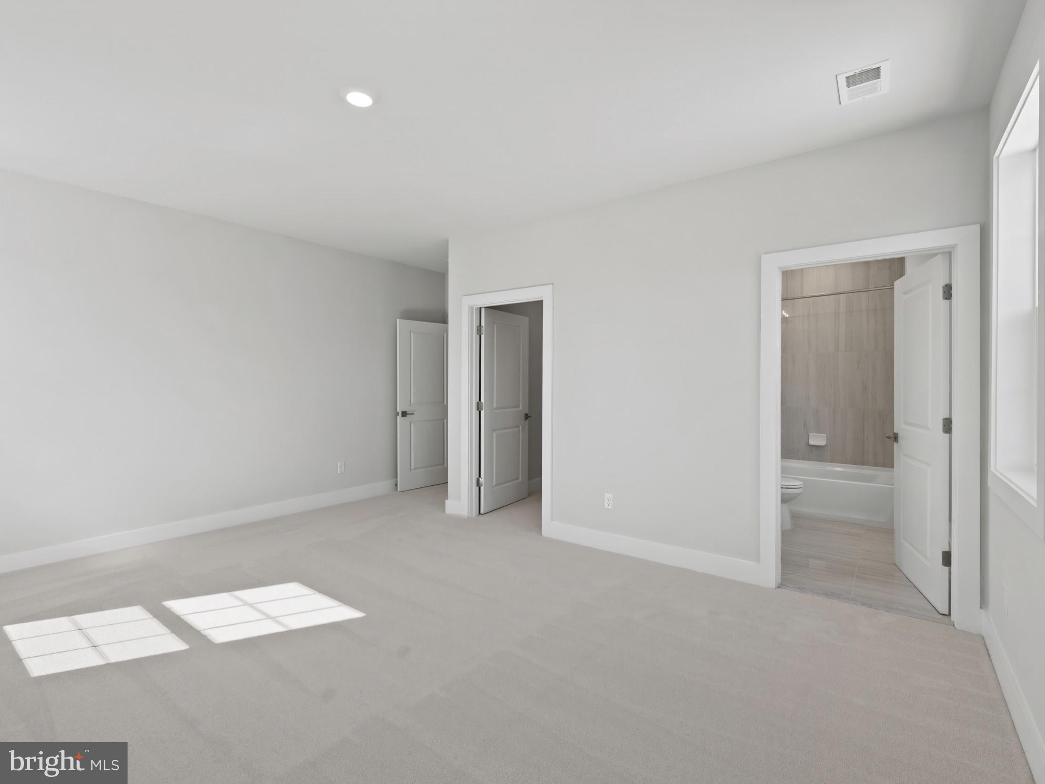 COLLINGWOOD CHASE - Residential