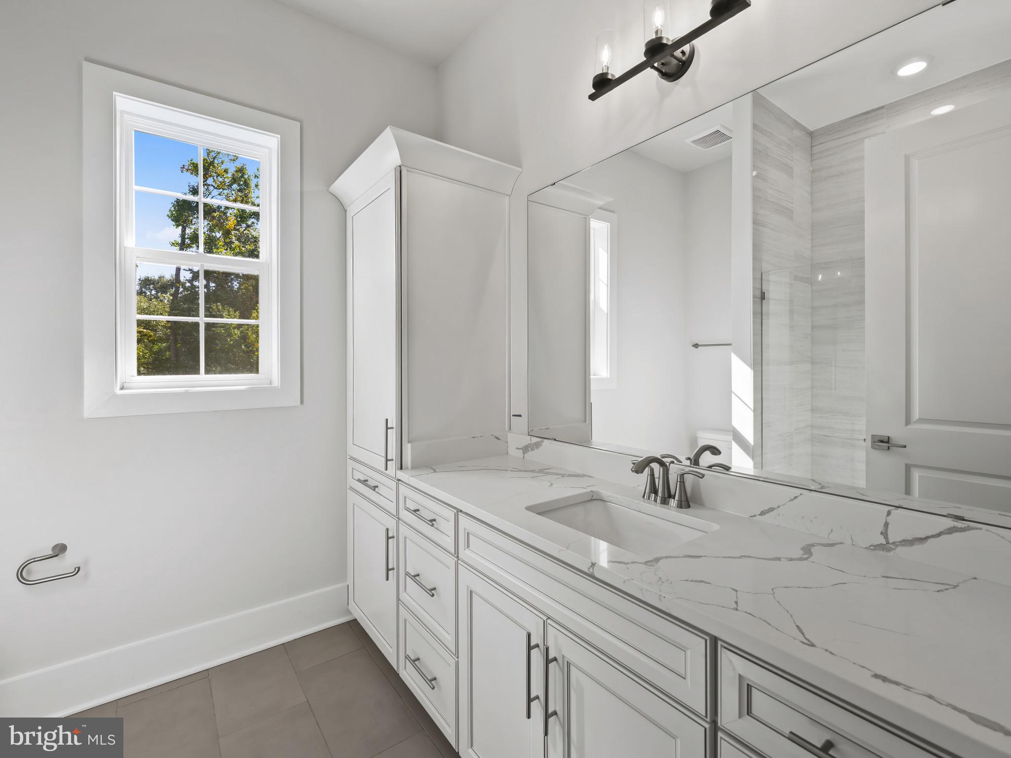 COLLINGWOOD CHASE - Residential