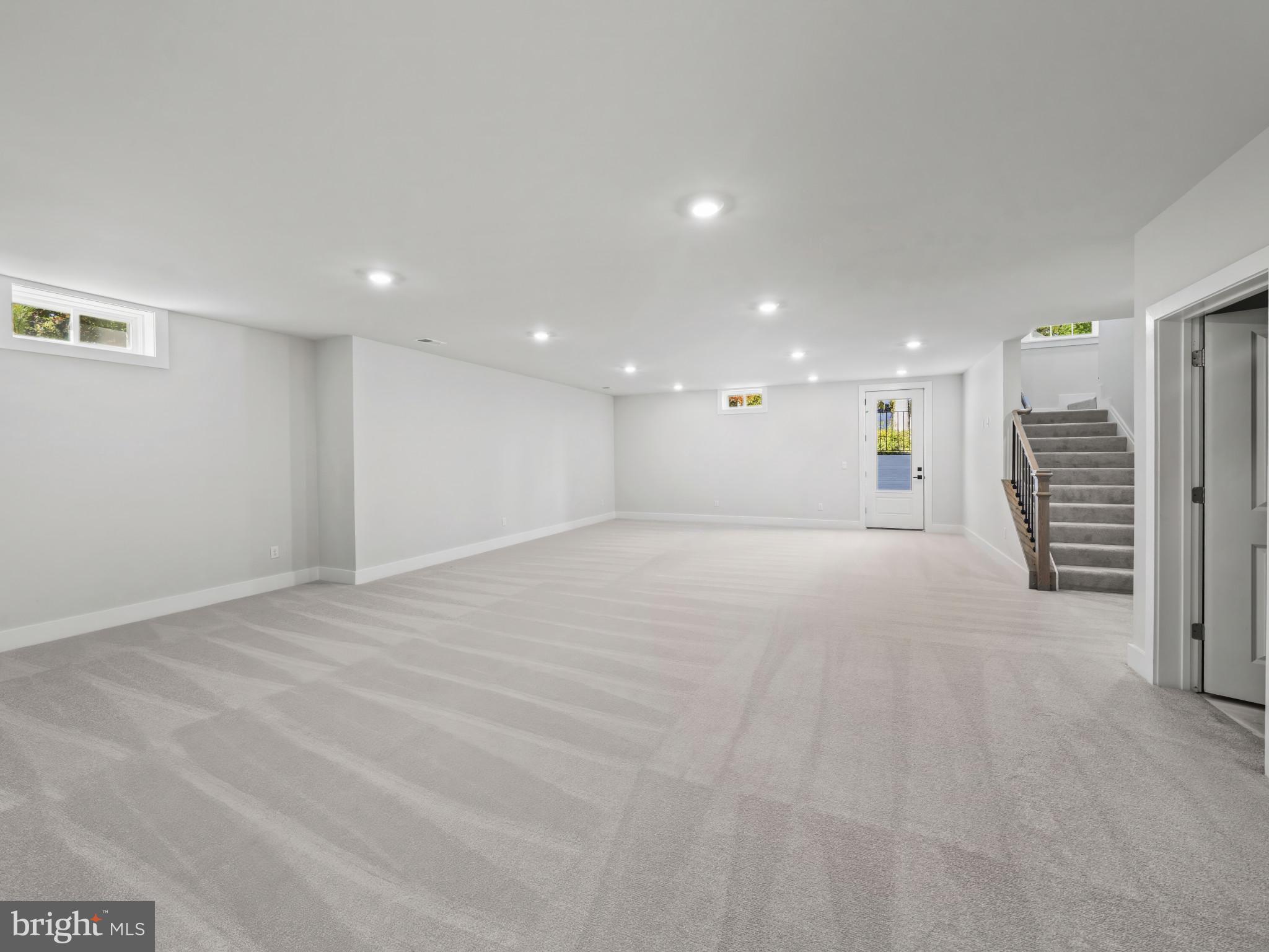 COLLINGWOOD CHASE - Residential